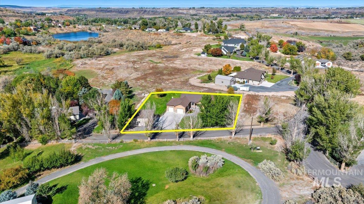 4477 Silver Lakes Ct, Buhl, Idaho 83316, 3 Bedrooms, 2.5 Bathrooms, Residential For Sale, Price $665,000, 98964573
