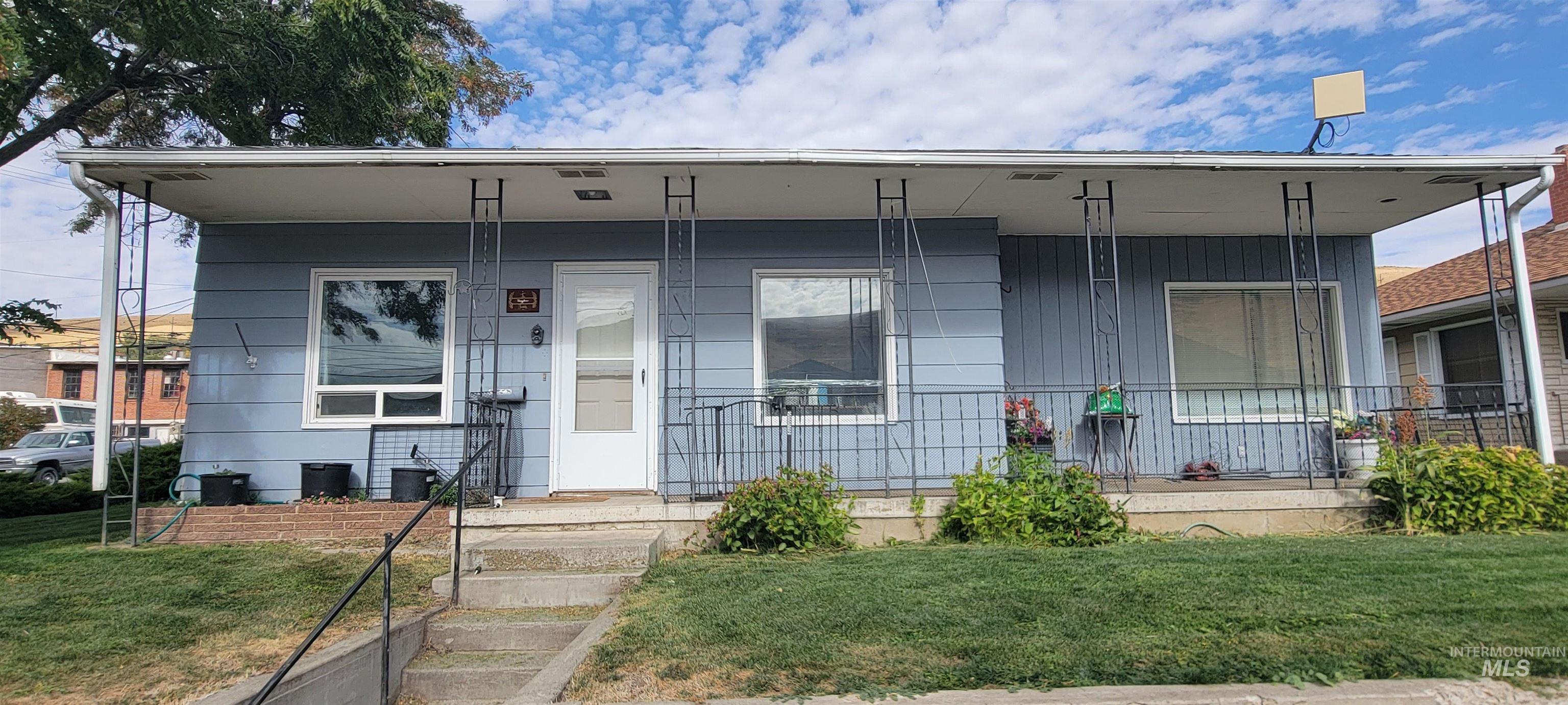 89 10th st, Pomeroy, Washington 99347, 3 Bedrooms, 1.5 Bathrooms, Residential For Sale, Price $259,900, 98964579
