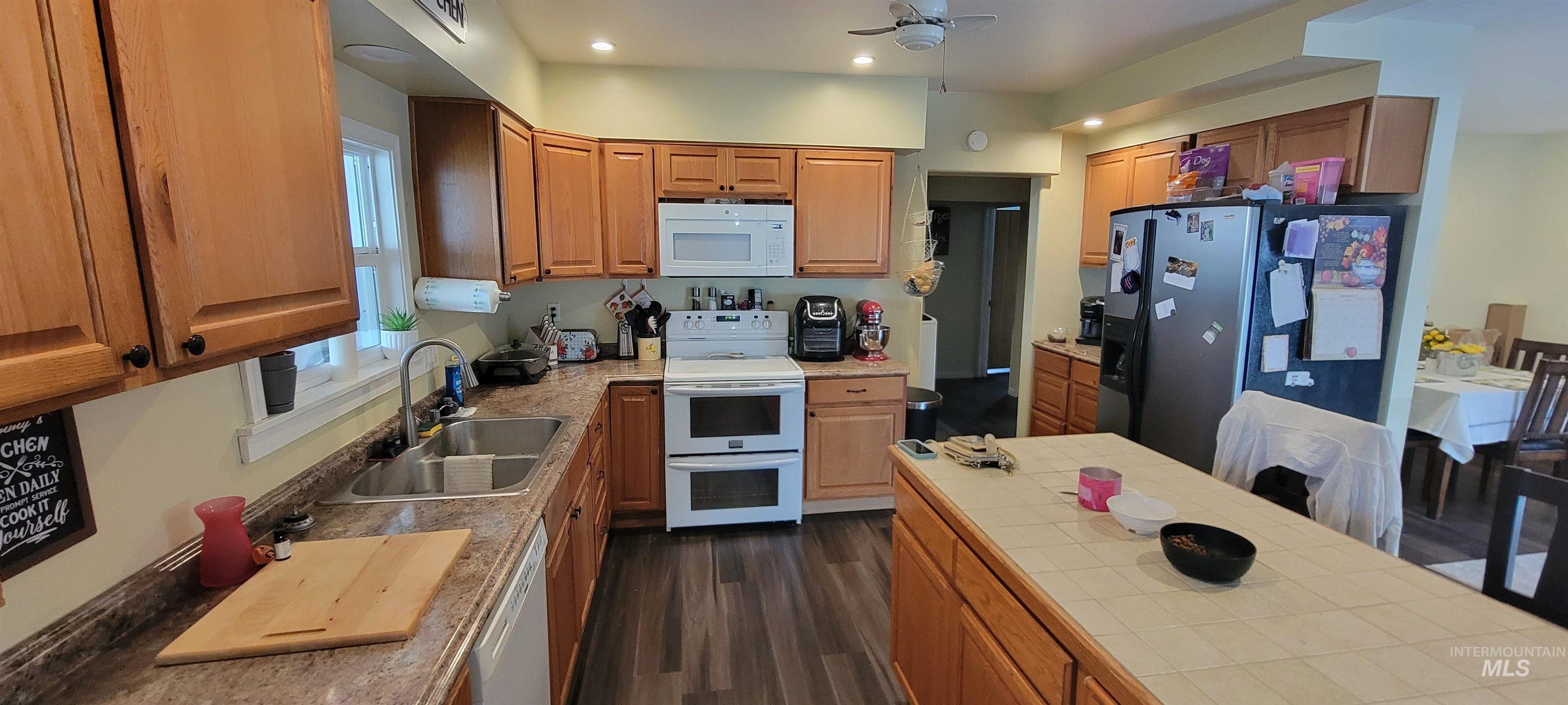 89 10th st, Pomeroy, Washington 99347, 3 Bedrooms, 1.5 Bathrooms, Residential For Sale, Price $259,900, 98964579