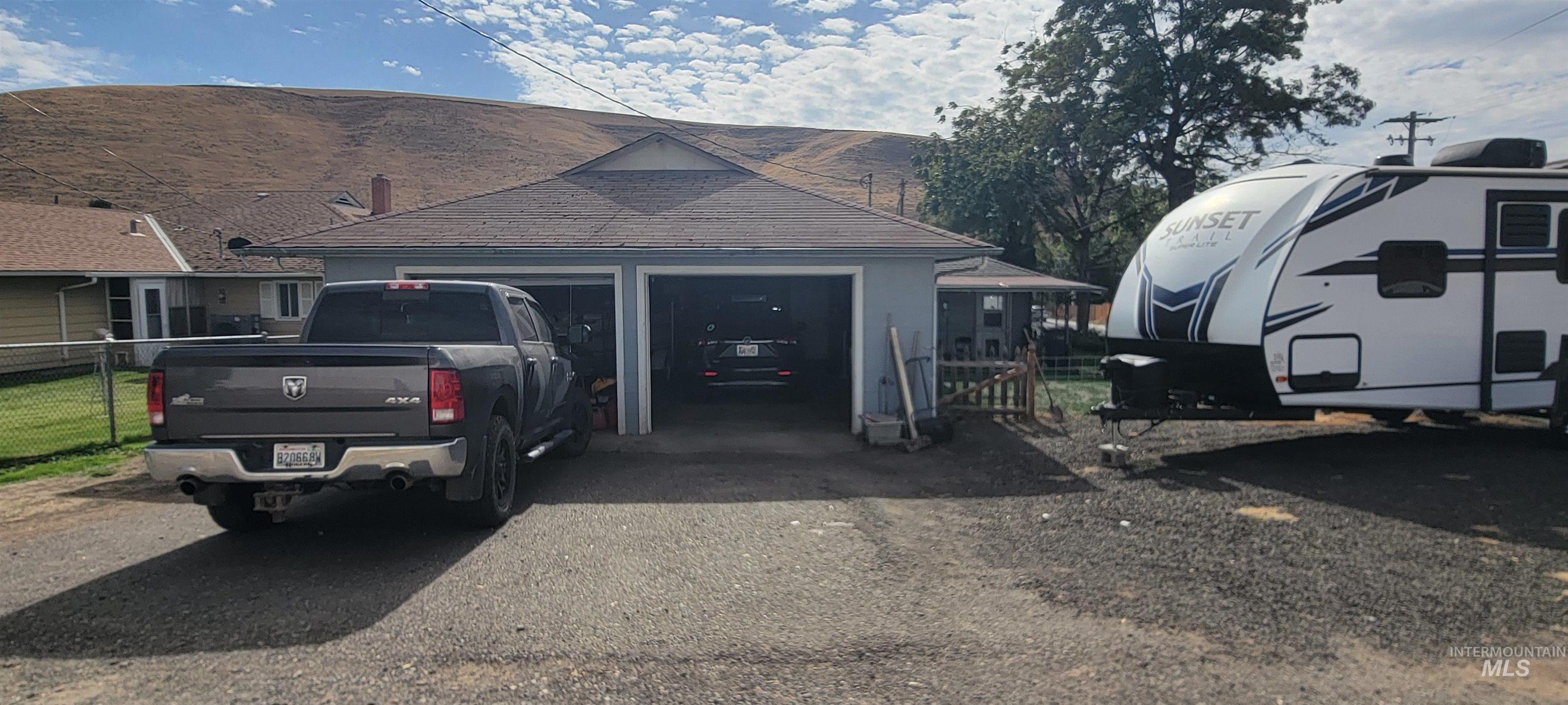 89 10th st, Pomeroy, Washington 99347, 3 Bedrooms, 1.5 Bathrooms, Residential For Sale, Price $259,900, 98964579