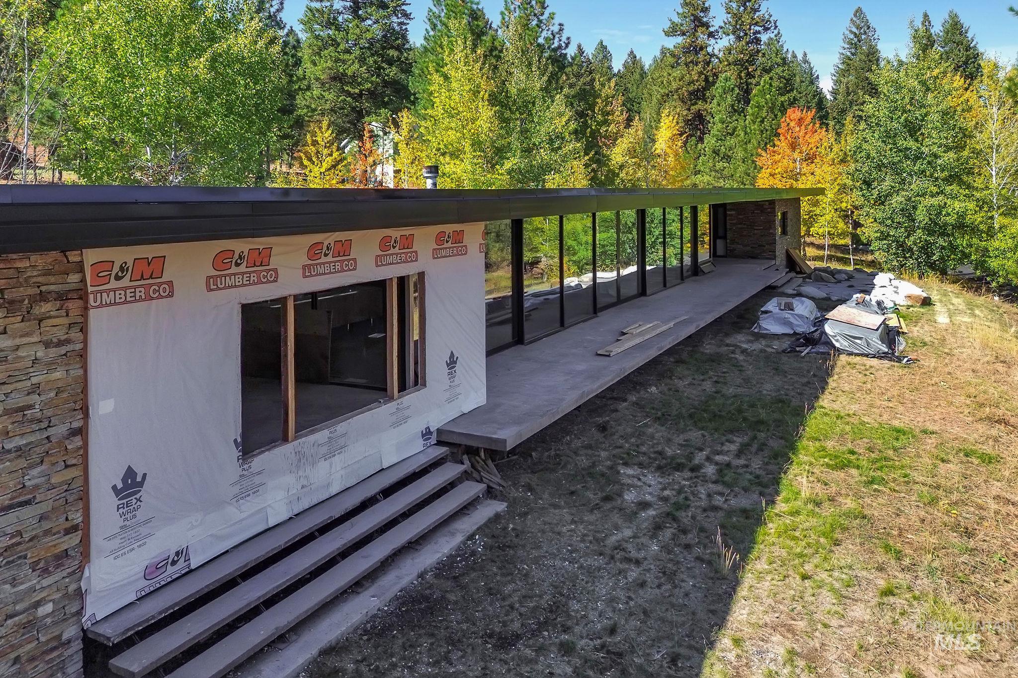 3893 Hogan Road, New Meadows, Idaho 83654, 4 Bedrooms, 4 Bathrooms, Residential For Sale, Price $759,000, 98964584