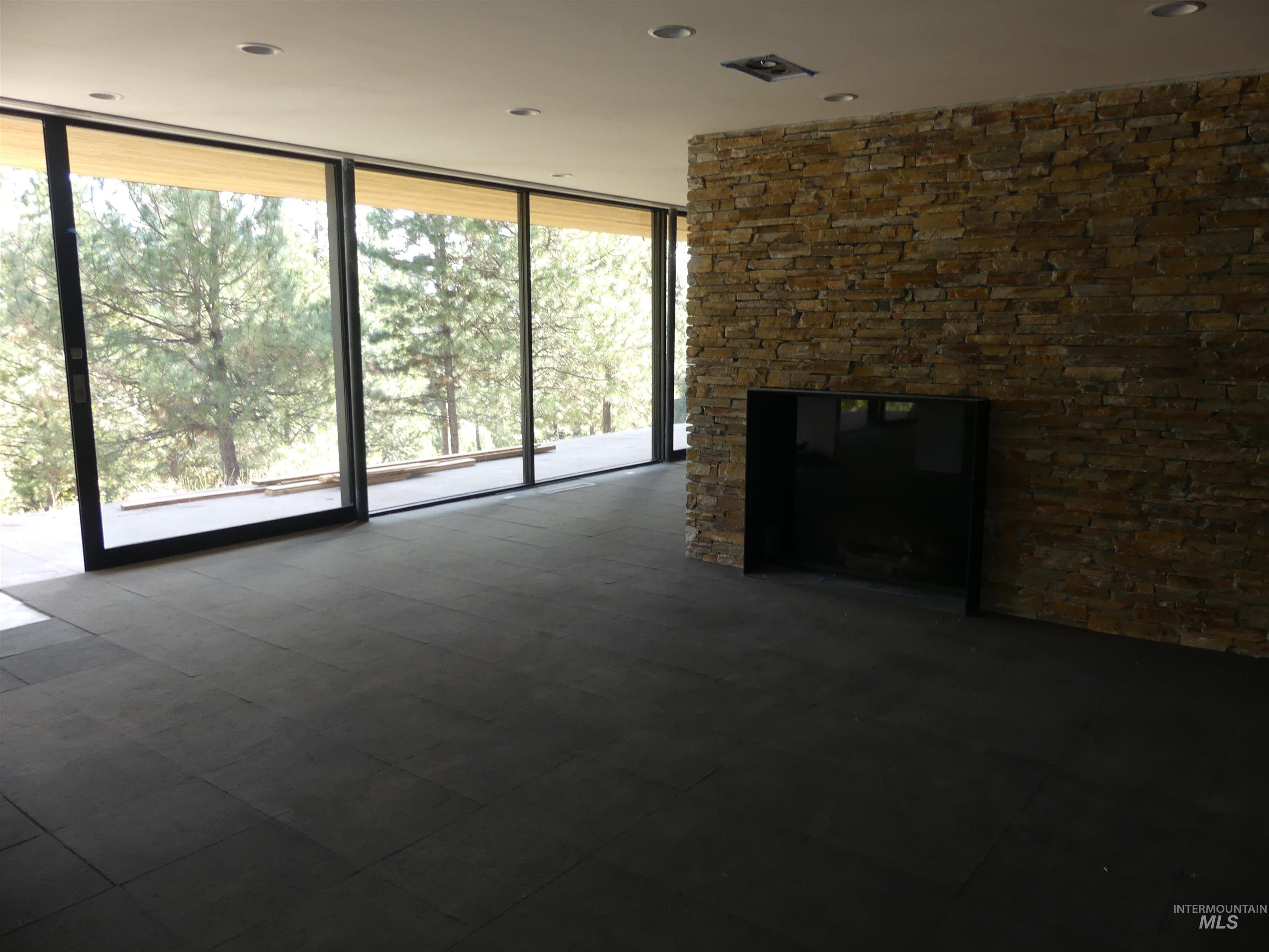 3893 Hogan Road, New Meadows, Idaho 83654, 4 Bedrooms, 4 Bathrooms, Residential For Sale, Price $759,000, 98964584