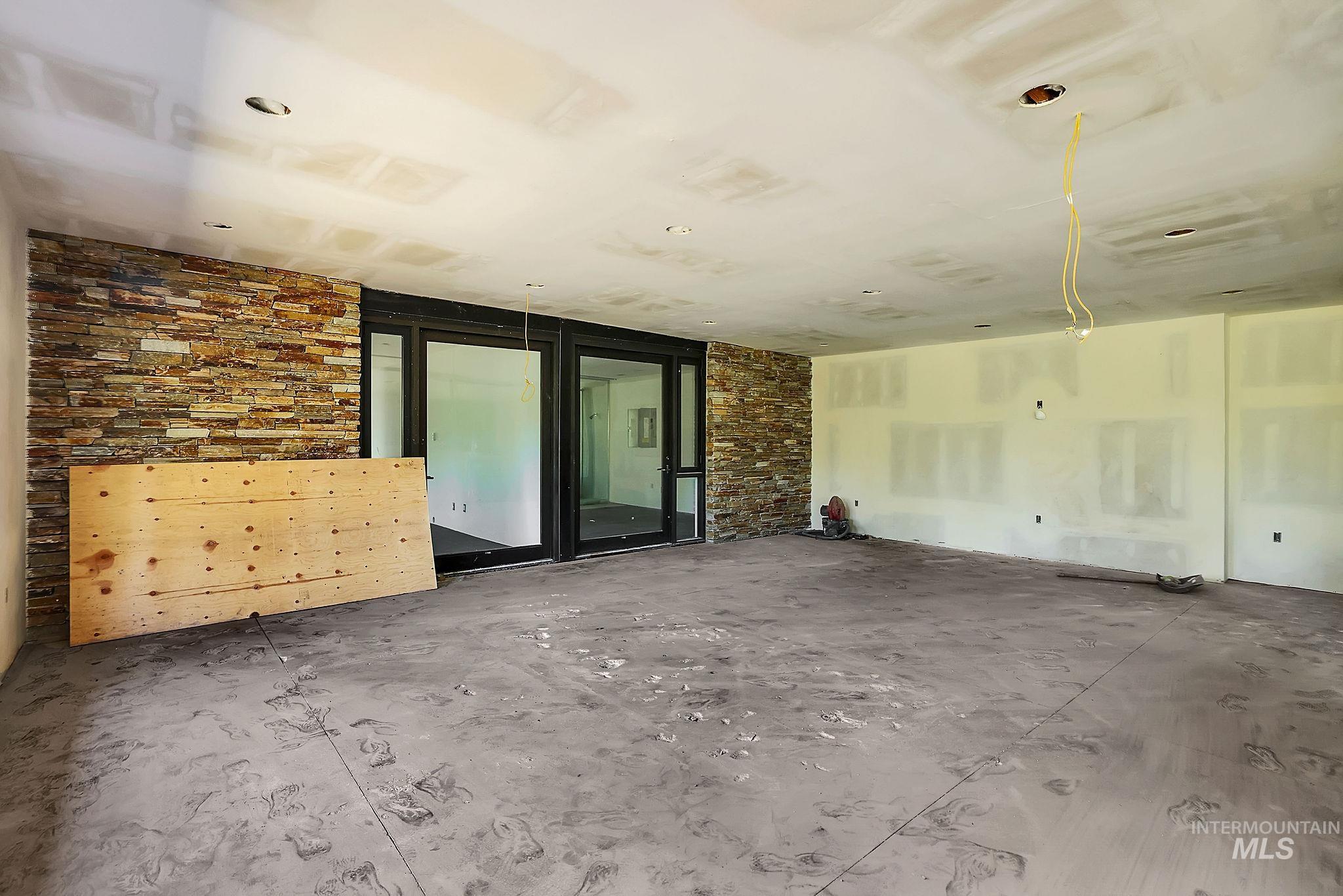 3893 Hogan Road, New Meadows, Idaho 83654, 4 Bedrooms, 4 Bathrooms, Residential For Sale, Price $759,000, 98964584