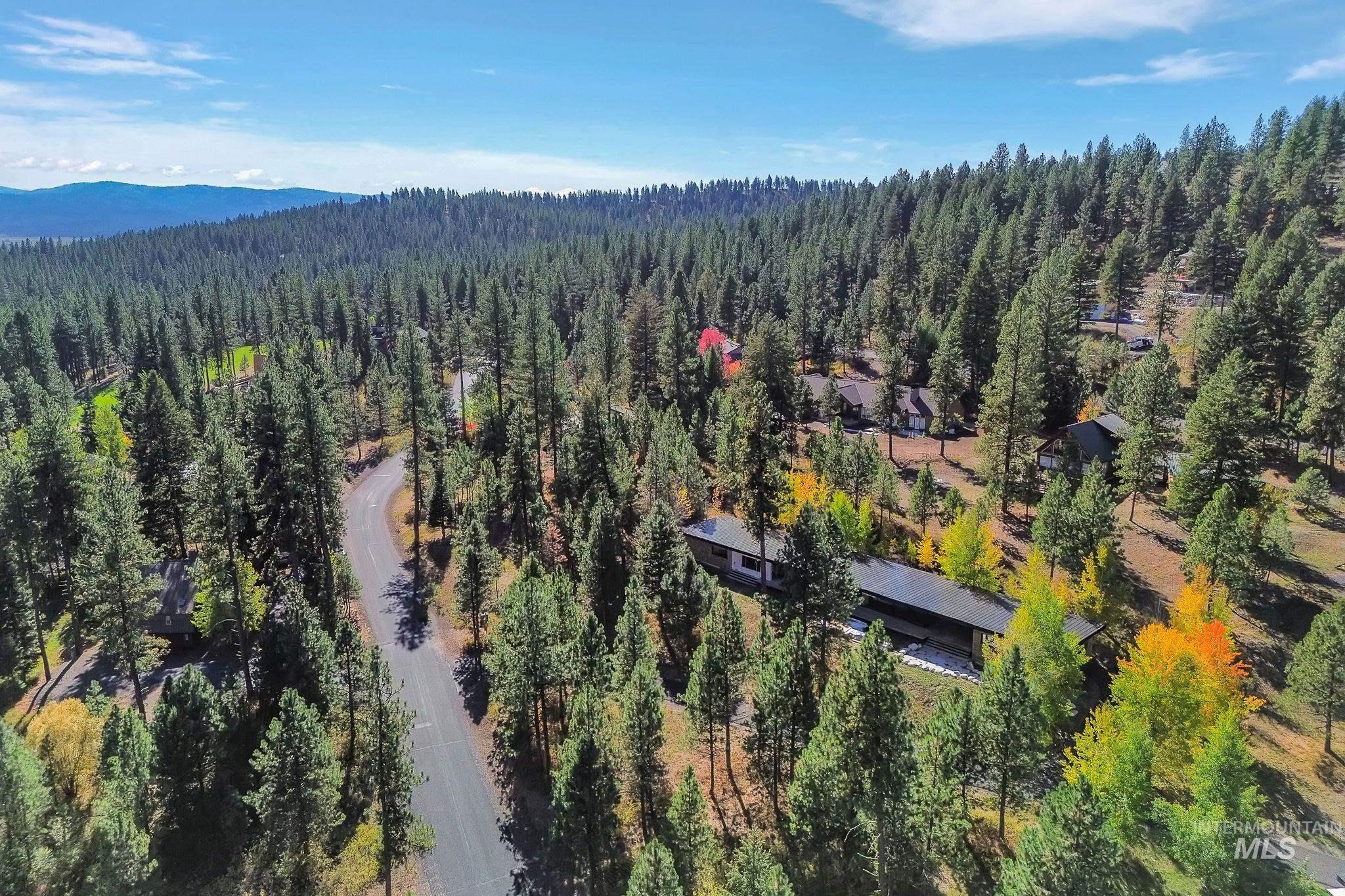 3893 Hogan Road, New Meadows, Idaho 83654, 4 Bedrooms, 4 Bathrooms, Residential For Sale, Price $759,000, 98964584