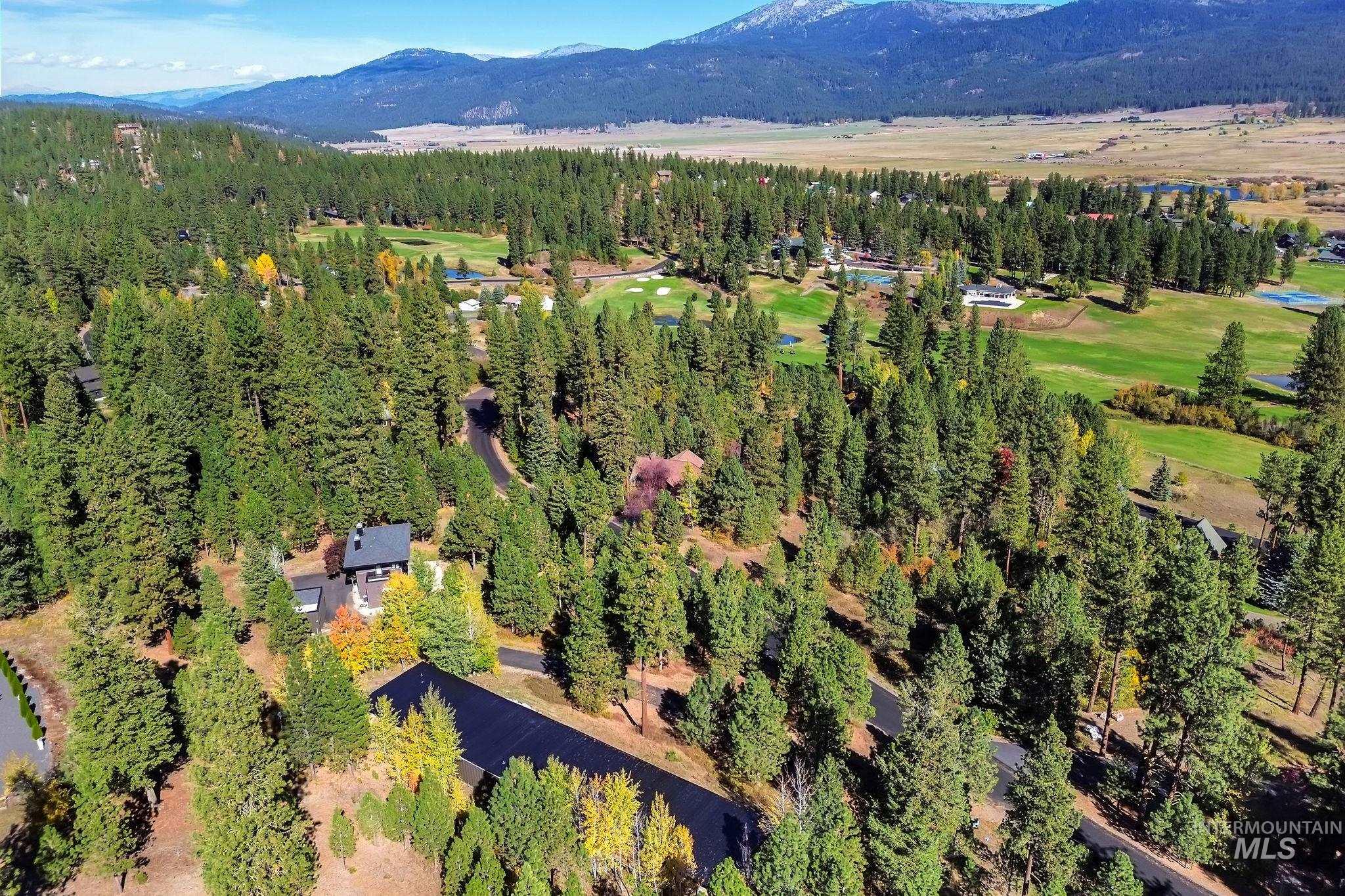 3893 Hogan Road, New Meadows, Idaho 83654, 4 Bedrooms, 4 Bathrooms, Residential For Sale, Price $759,000, 98964584