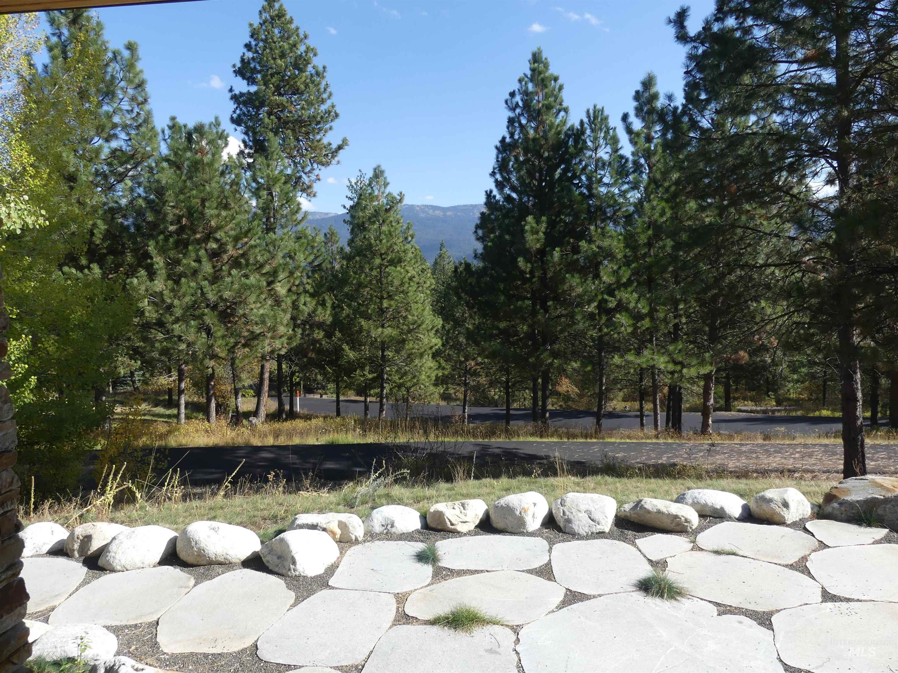 3893 Hogan Road, New Meadows, Idaho 83654, 4 Bedrooms, 4 Bathrooms, Residential For Sale, Price $759,000, 98964584