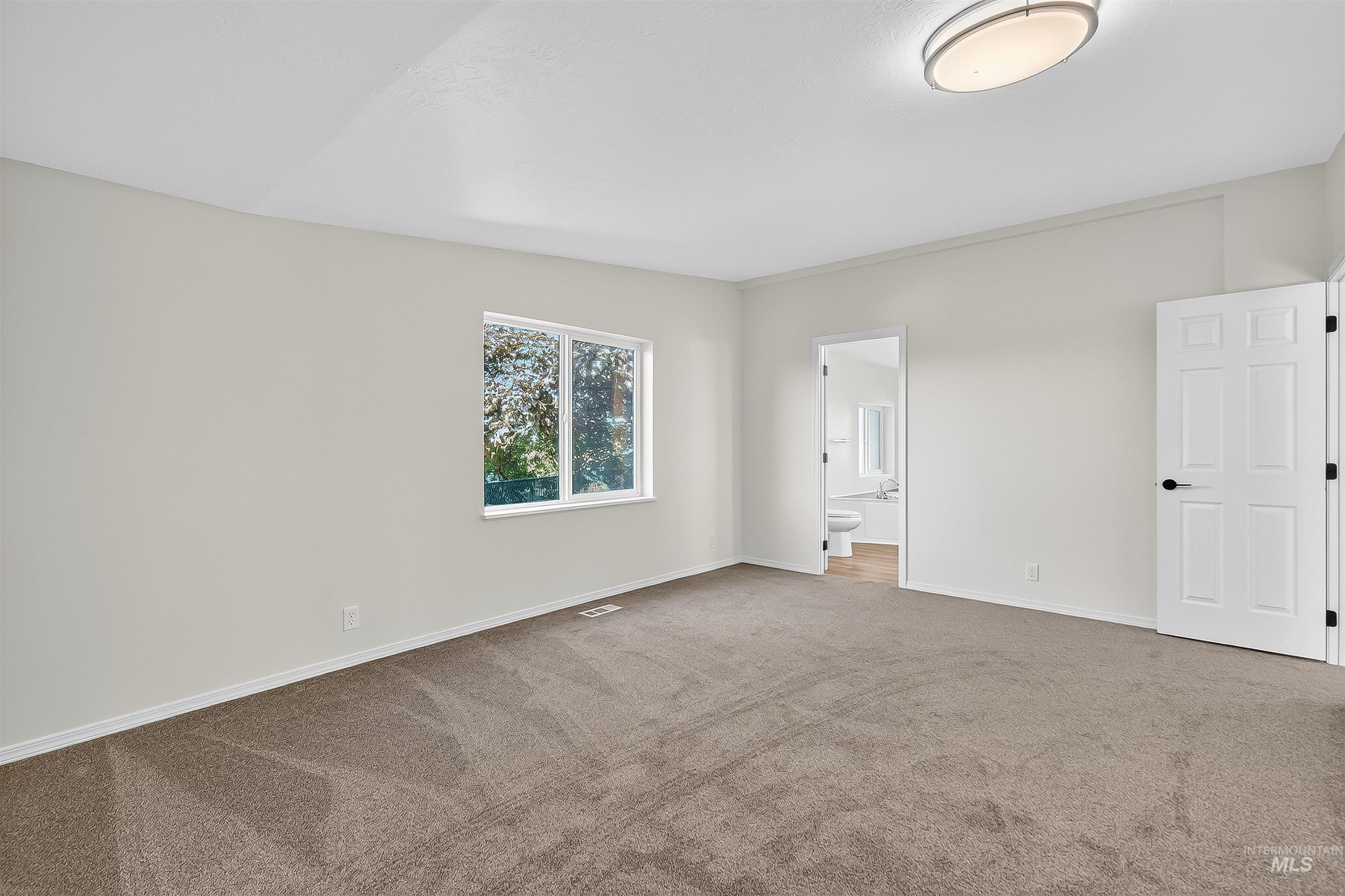 128 E Persimmon St, Genesee, Idaho 83832, 3 Bedrooms, 2 Bathrooms, Residential For Sale, Price $419,000, 98964585