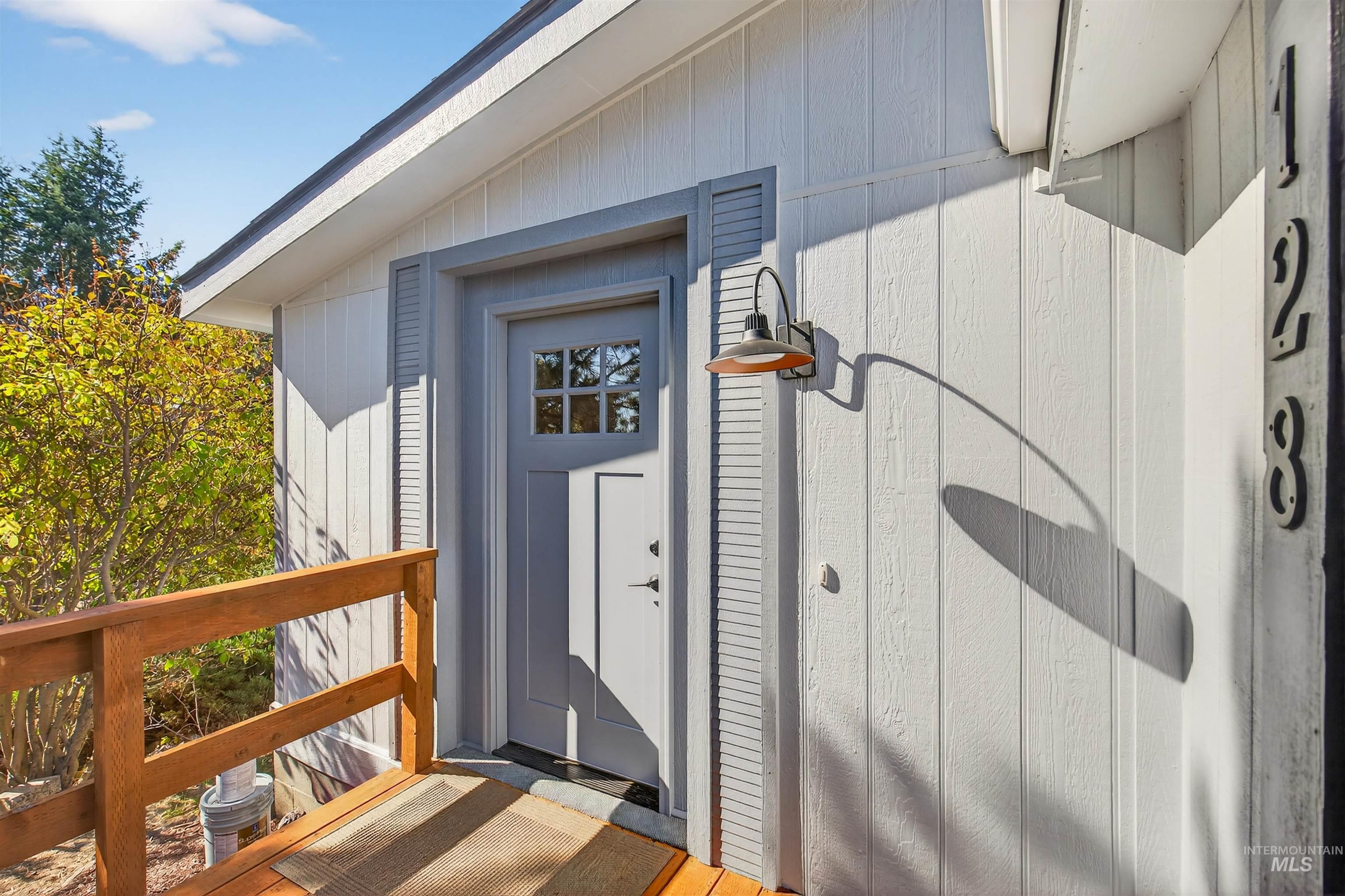 128 E Persimmon St, Genesee, Idaho 83832, 3 Bedrooms, 2 Bathrooms, Residential For Sale, Price $419,000, 98964585