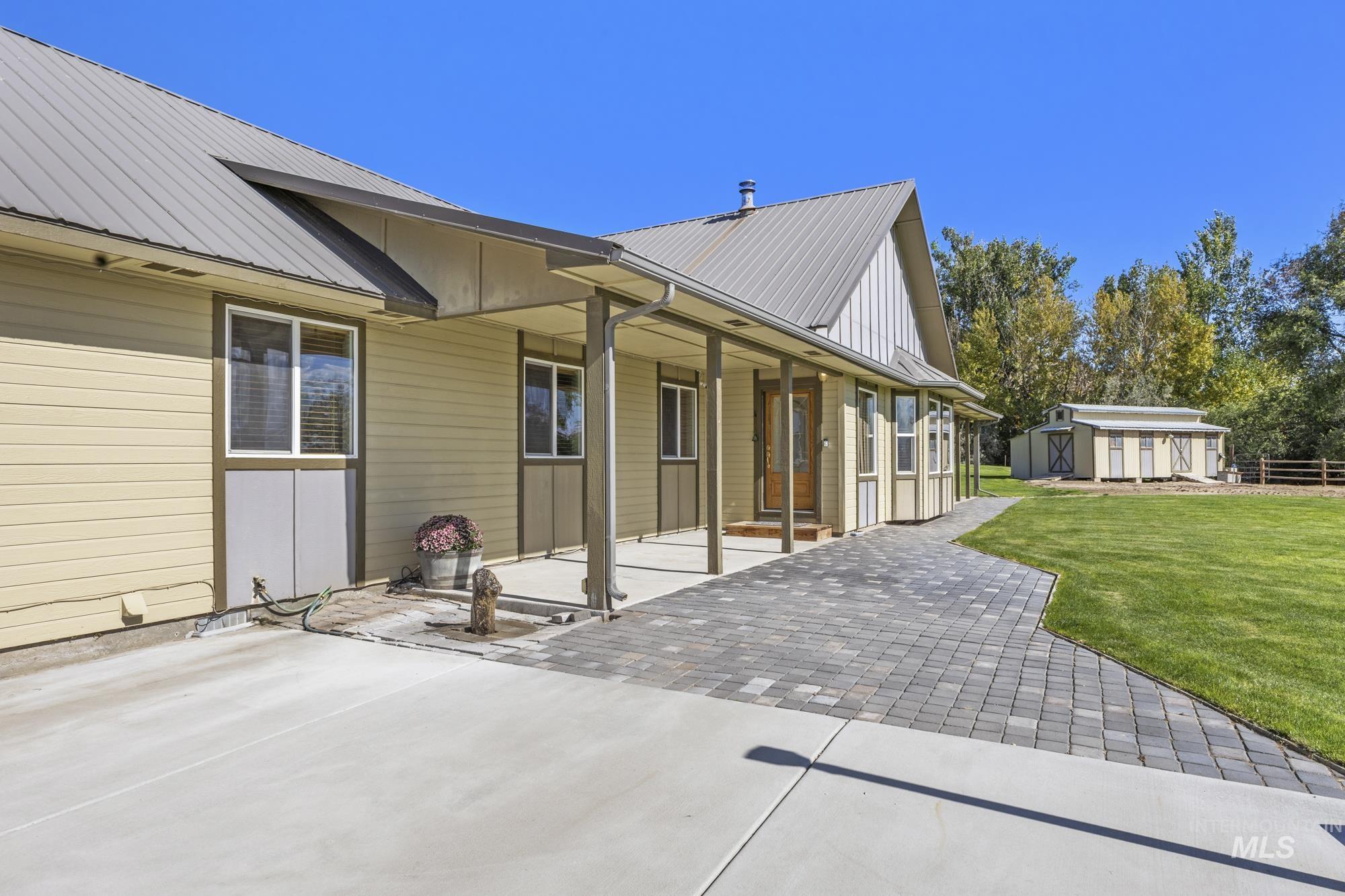 7978 Baseline RD., Melba, Idaho 83641, 3 Bedrooms, 2 Bathrooms, Residential For Sale, Price $869,900, 98964587