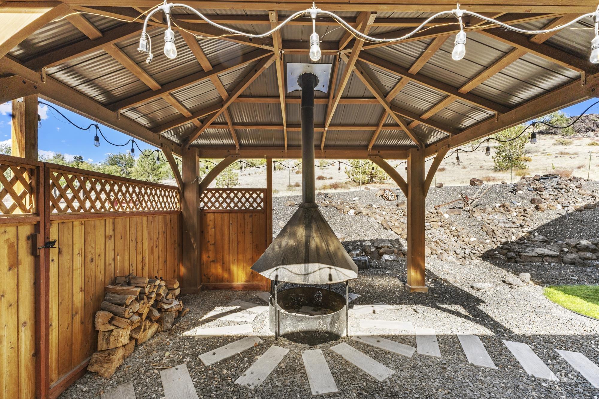 7978 Baseline RD., Melba, Idaho 83641, 3 Bedrooms, 2 Bathrooms, Residential For Sale, Price $869,900, 98964587