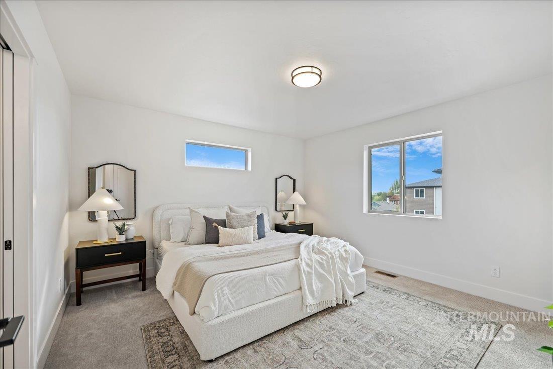 1715 S Rock View Ln, Boise, Idaho 83705, 3 Bedrooms, 3.5 Bathrooms, Residential Income For Sale, Price $499,880, 98964589