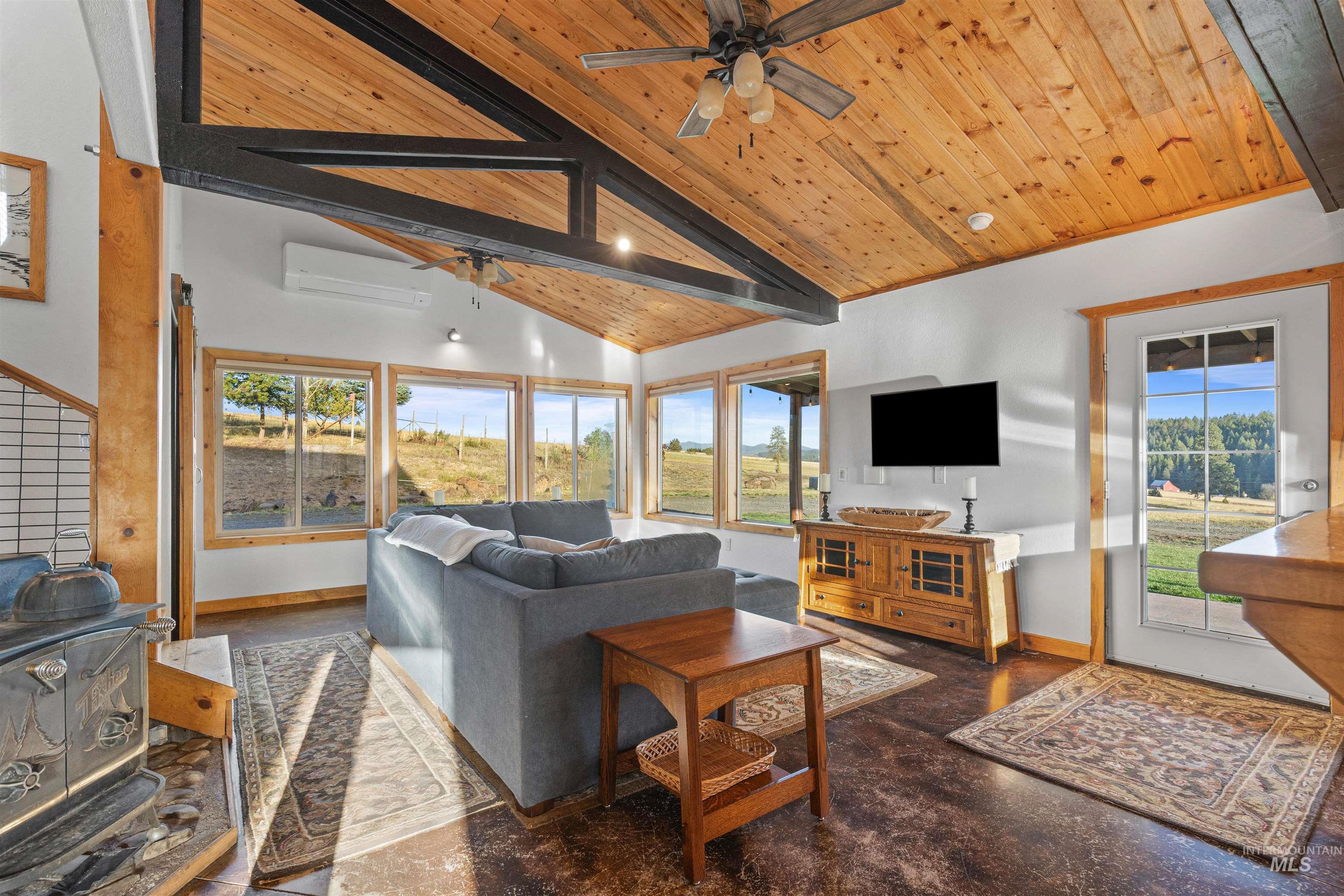 1028 Gold Hill Rd, Princeton, Idaho 83857, 3 Bedrooms, 2 Bathrooms, Residential For Sale, Price $678,000, 98964590