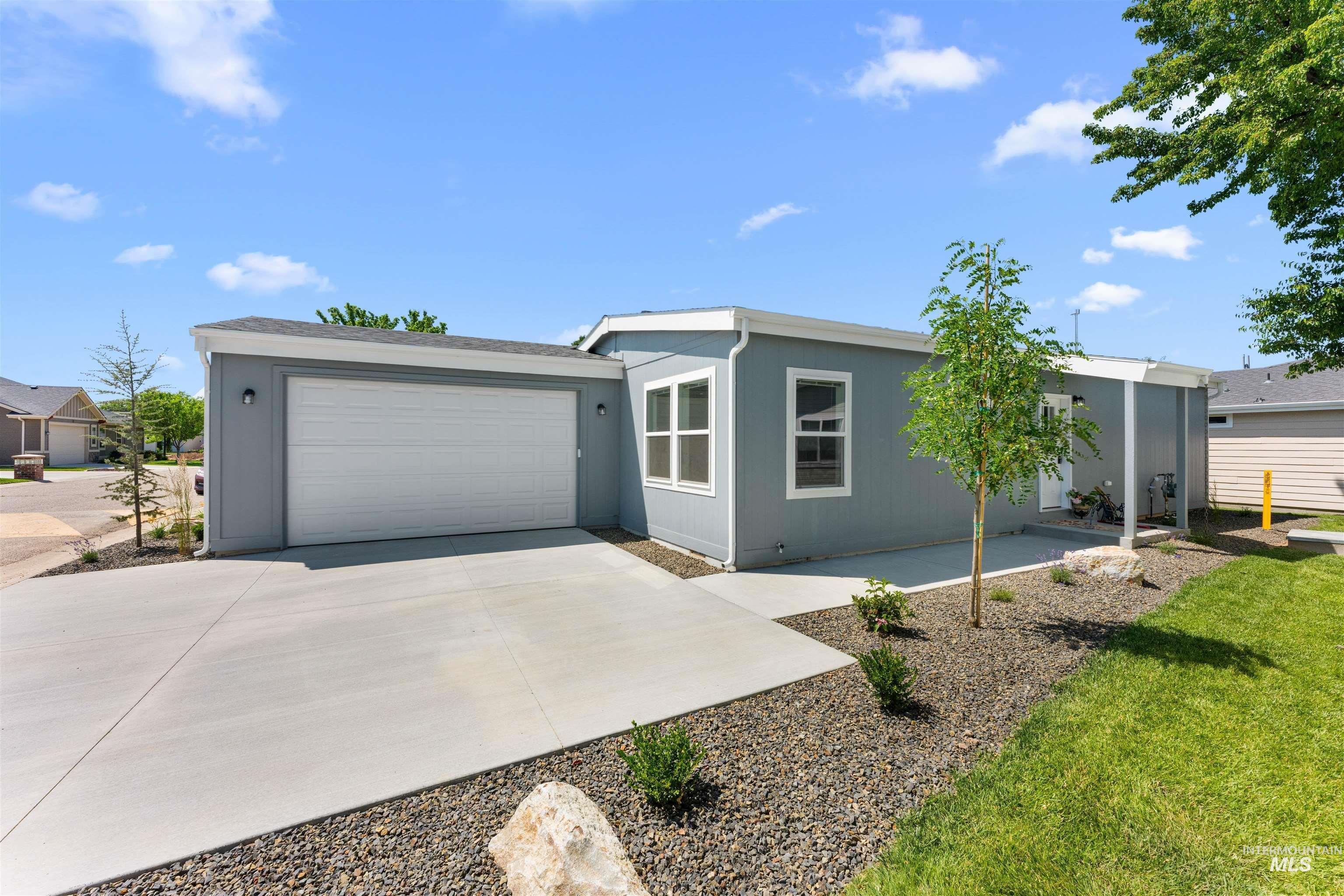 421 S Curtis Rd #208, Boise, Idaho 83705, 3 Bedrooms, 2 Bathrooms, Rental For Rent, Price $2,100, 98964591