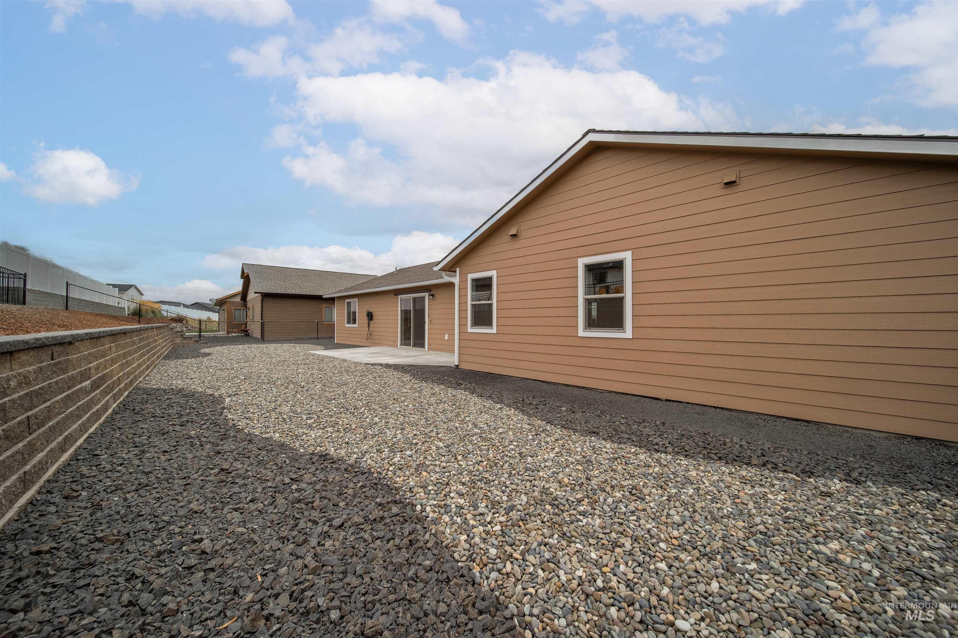 1727 Canyon Crest Way, Lewiston, Idaho 83501, 3 Bedrooms, 2 Bathrooms, Residential For Sale, Price $525,000, 98964597