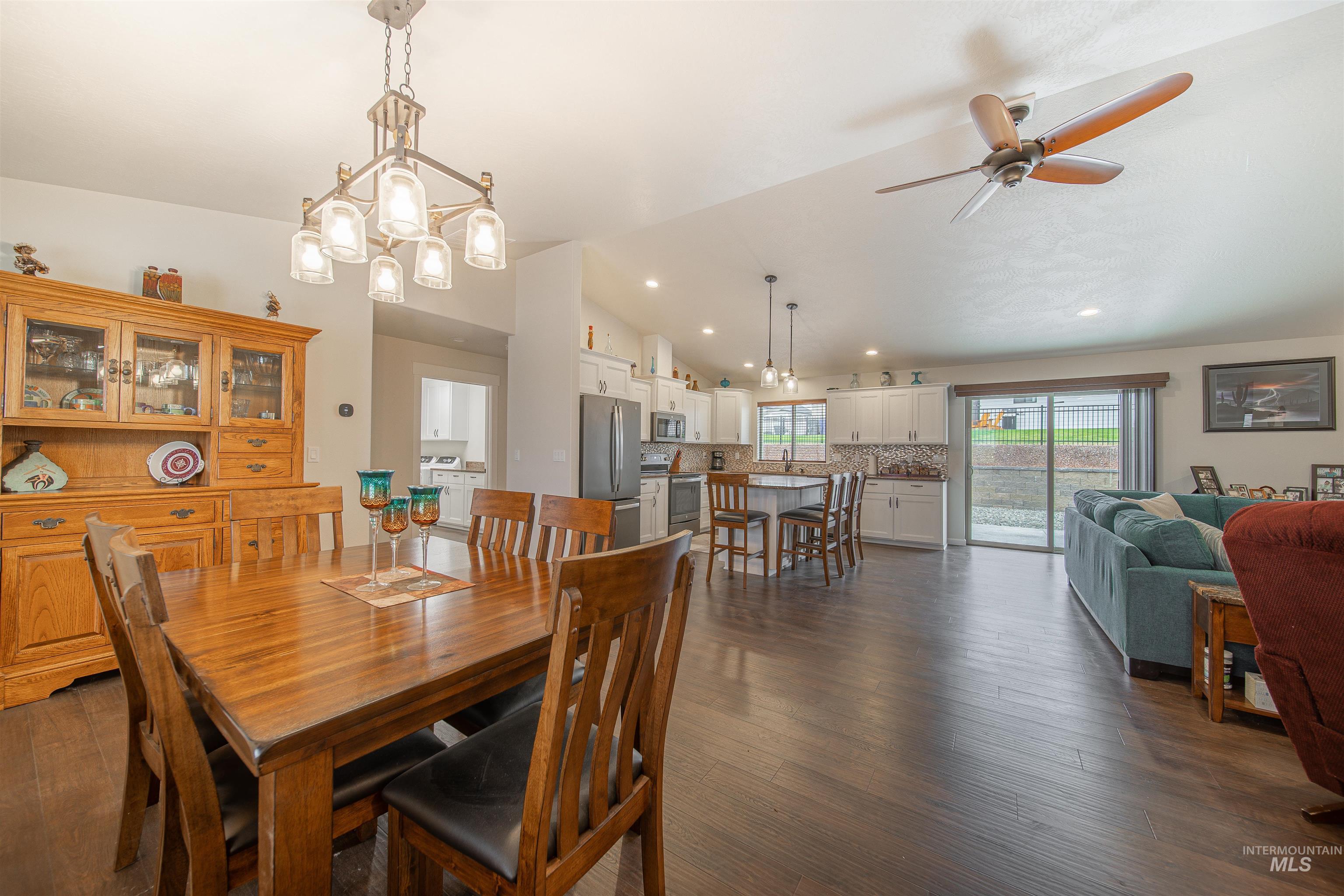 1727 Canyon Crest Way, Lewiston, Idaho 83501, 3 Bedrooms, 2 Bathrooms, Residential For Sale, Price $525,000, 98964597
