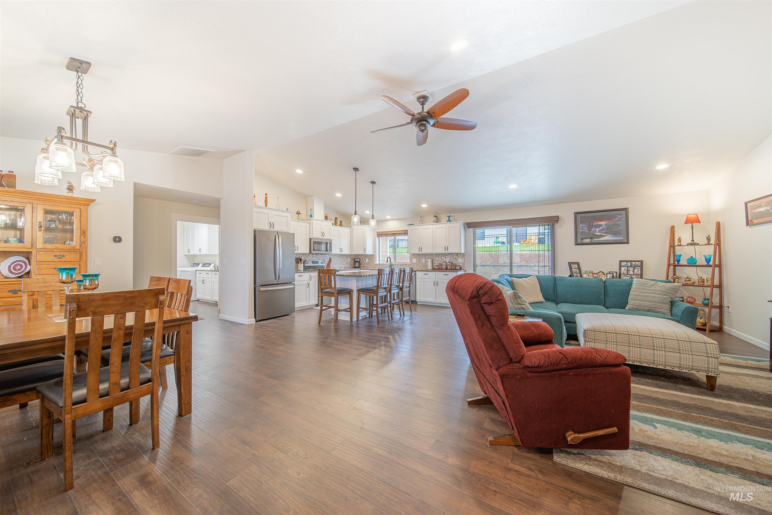 1727 Canyon Crest Way, Lewiston, Idaho 83501, 3 Bedrooms, 2 Bathrooms, Residential For Sale, Price $525,000, 98964597