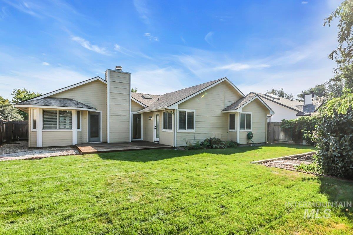 9936 W Holt St, Boise, Idaho 83704, 3 Bedrooms, 2 Bathrooms, Residential For Sale, Price $425,000, 98964603
