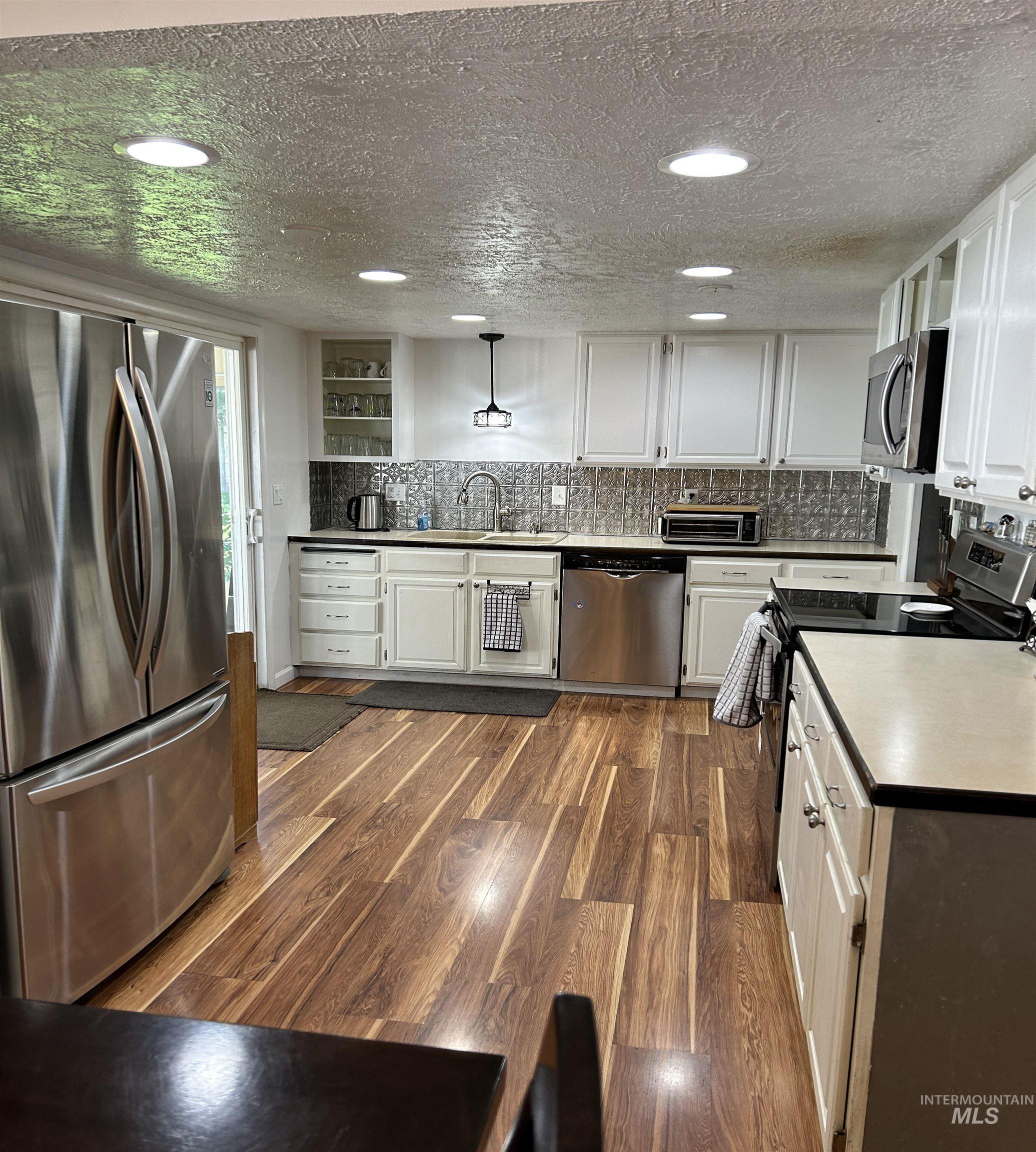 7412 S Glenridge View Drive, Boise, Idaho 83709, 4 Bedrooms, 3 Bathrooms, Residential For Sale, Price $529,900, 98964605
