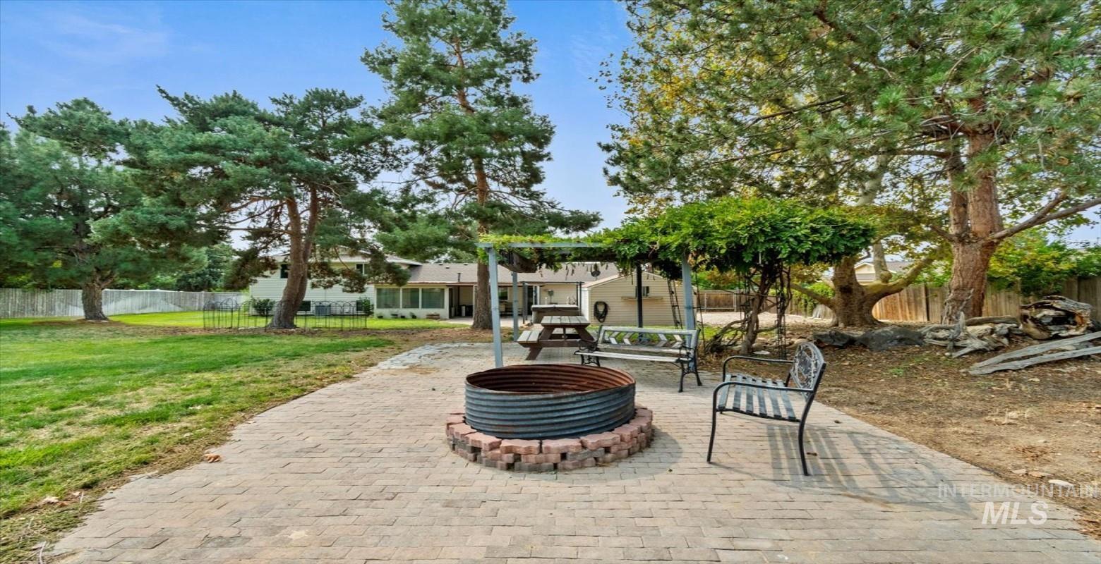 7412 S Glenridge View Drive, Boise, Idaho 83709, 4 Bedrooms, 3 Bathrooms, Residential For Sale, Price $529,900, 98964605