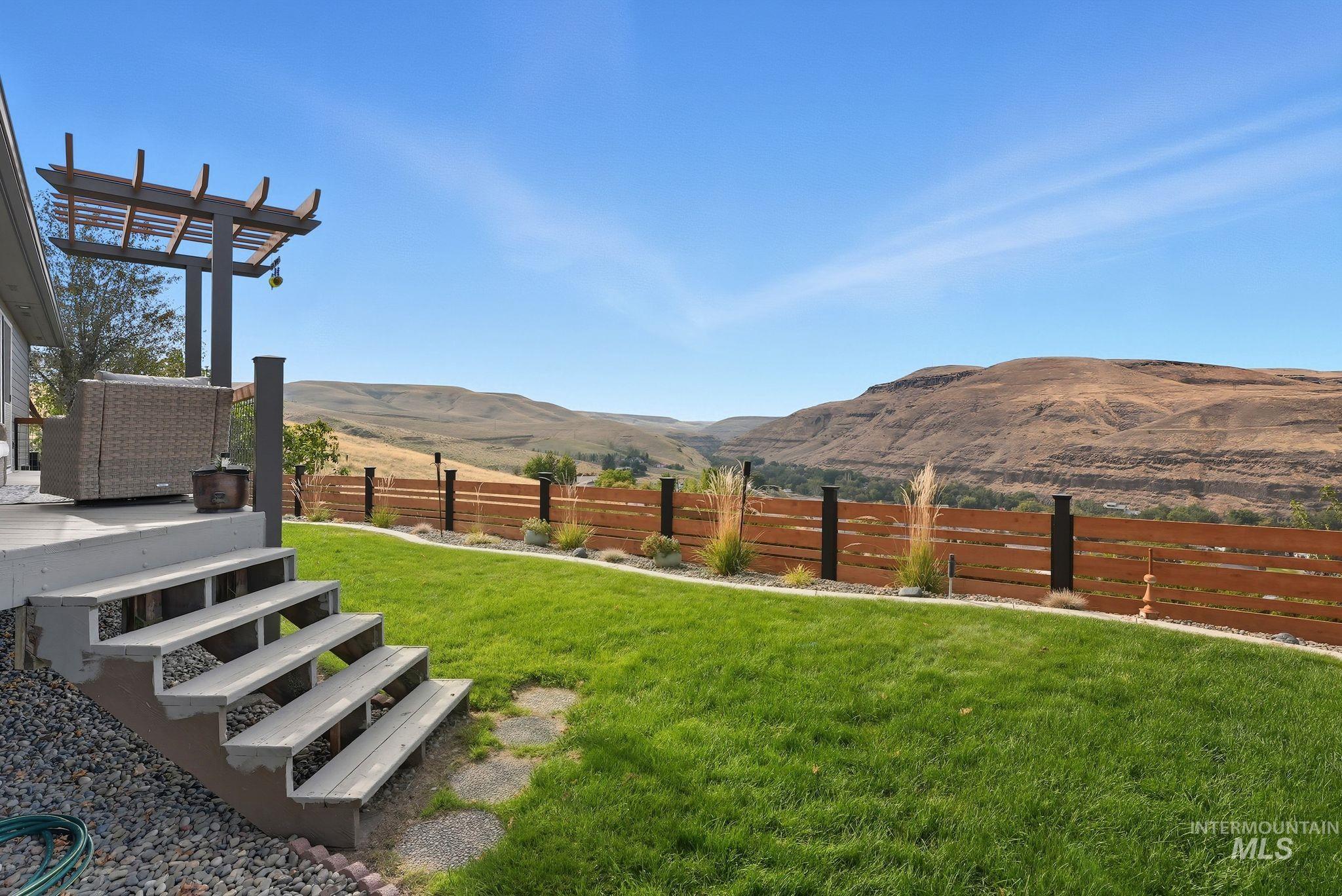 View of yard featuring a mountain view