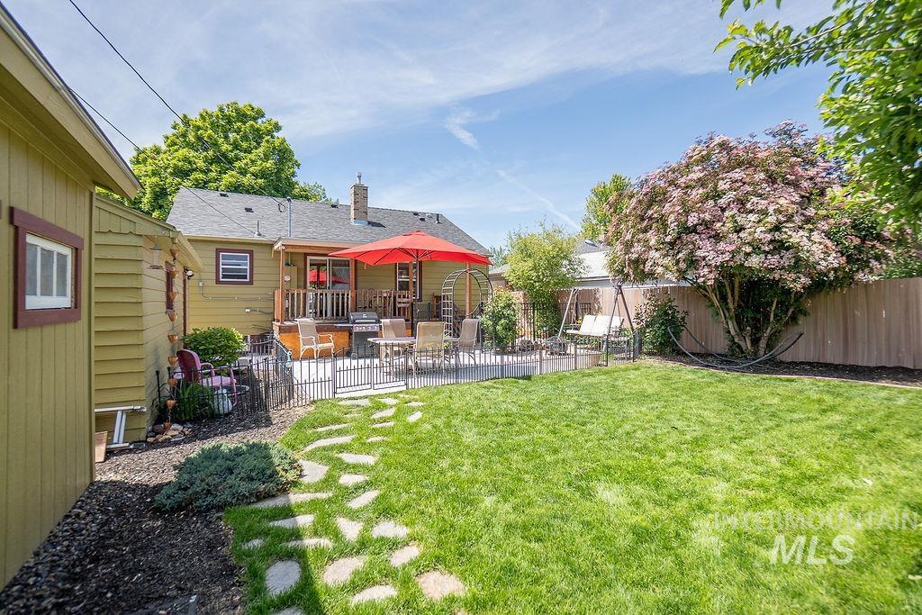 702 S Opal St, Boise, Idaho 83705, 3 Bedrooms, 2 Bathrooms, Residential For Sale, Price $549,888, 98964621
