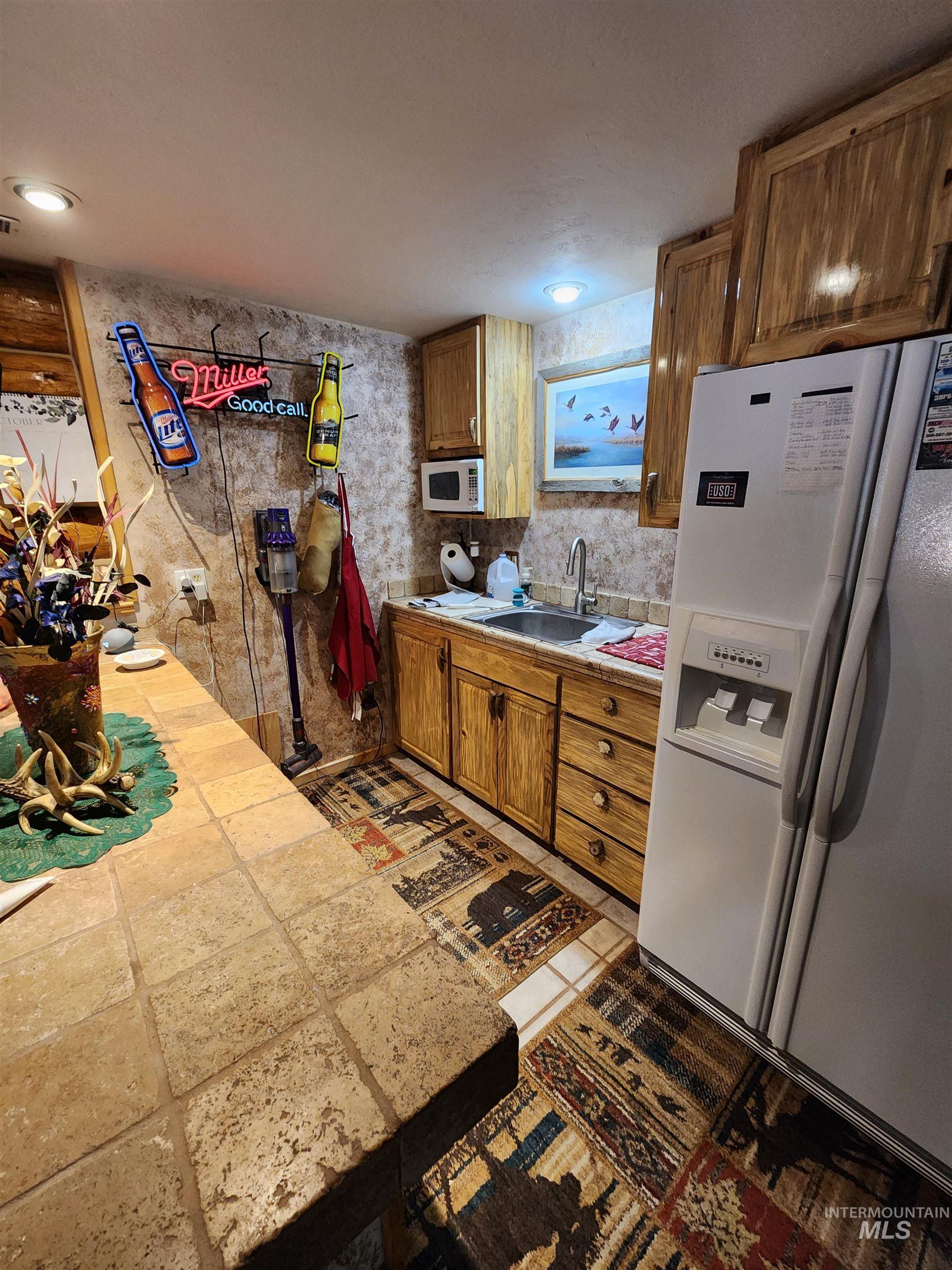 483 N Alpine Circle, Pine, Idaho 83647, 4 Bedrooms, 3 Bathrooms, Residential For Sale, Price $1,500,000, 98964626