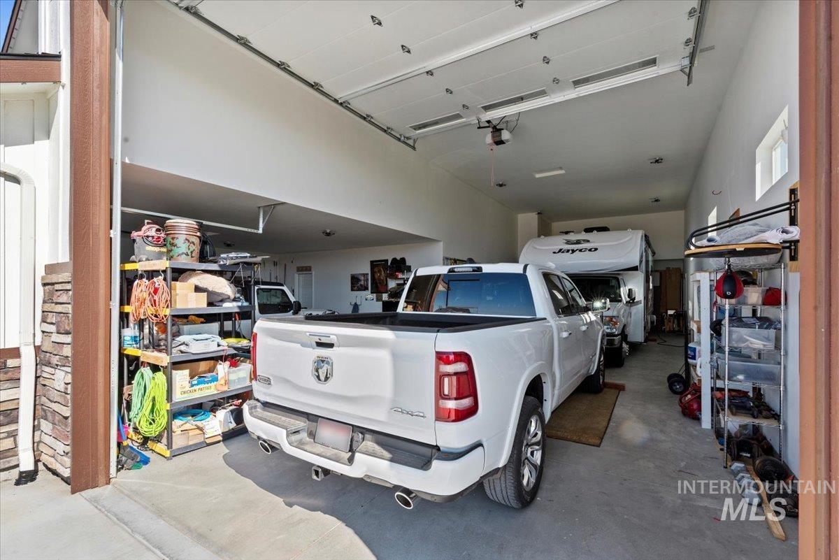 16834 Long Meadow Dr, Caldwell, Idaho 83607, 4 Bedrooms, 3.5 Bathrooms, Residential For Sale, Price $1,225,000, 98964627
