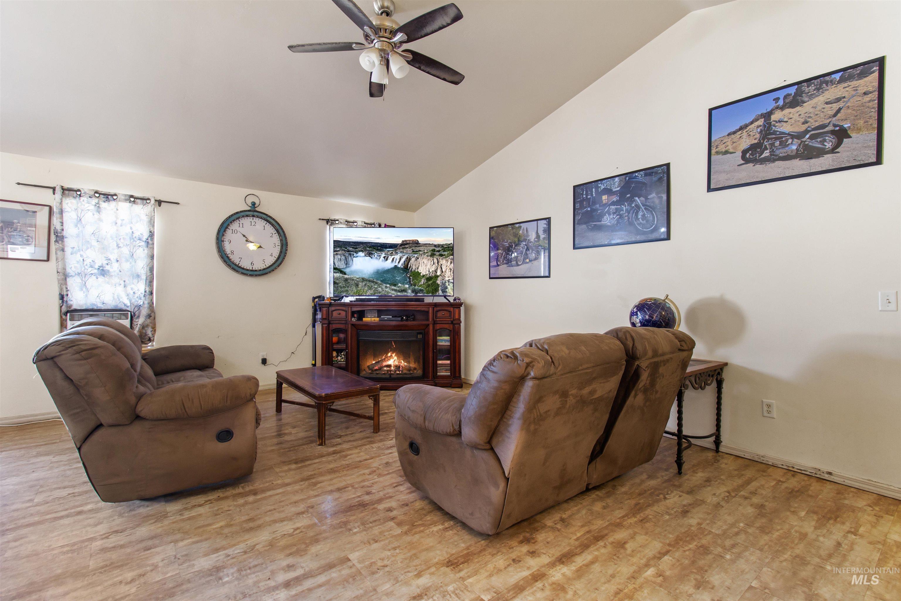 815 Fair St, Buhl, Idaho 83316, 4 Bedrooms, 2 Bathrooms, Residential For Sale, Price $315,000, 98964628