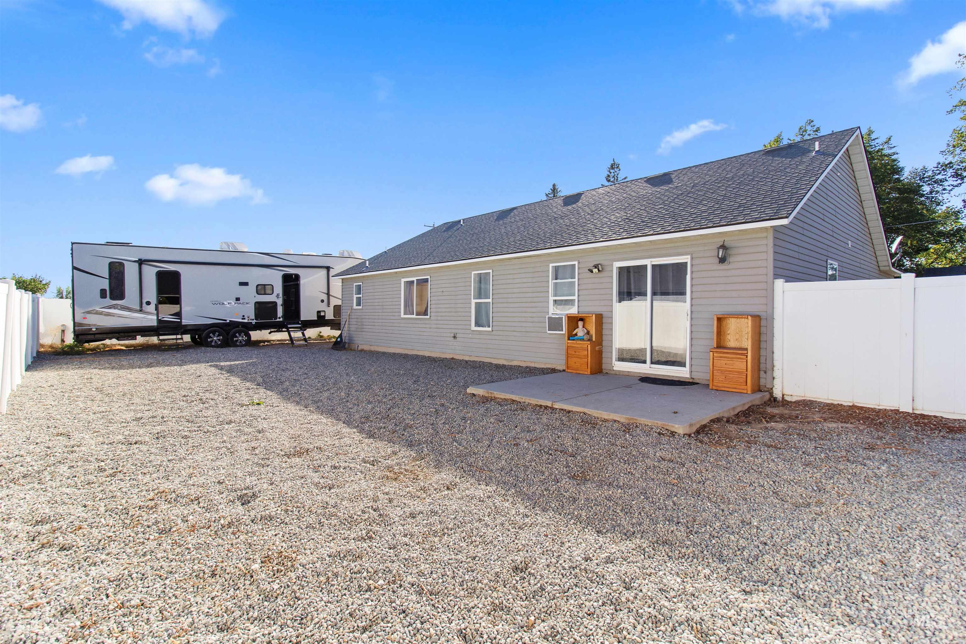 815 Fair St, Buhl, Idaho 83316, 4 Bedrooms, 2 Bathrooms, Residential For Sale, Price $315,000, 98964628