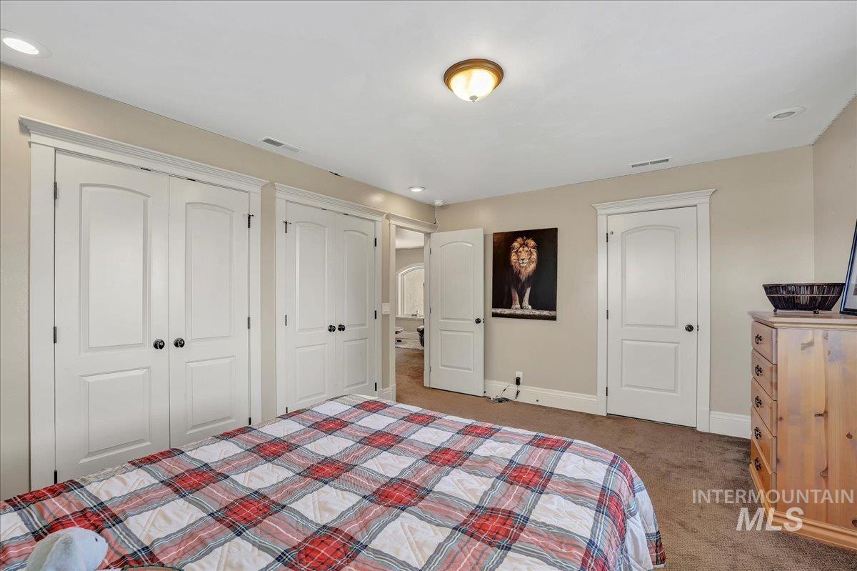 20 W 218 S, Burley, Idaho 83318-0000, 8 Bedrooms, 5 Bathrooms, Residential For Sale, Price $1,100,000, 98964633