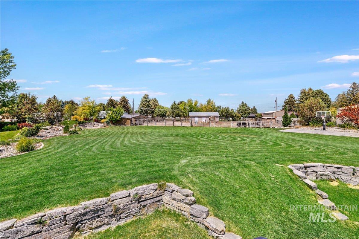 20 W 218 S, Burley, Idaho 83318-0000, 8 Bedrooms, 5 Bathrooms, Residential For Sale, Price $1,100,000, 98964633