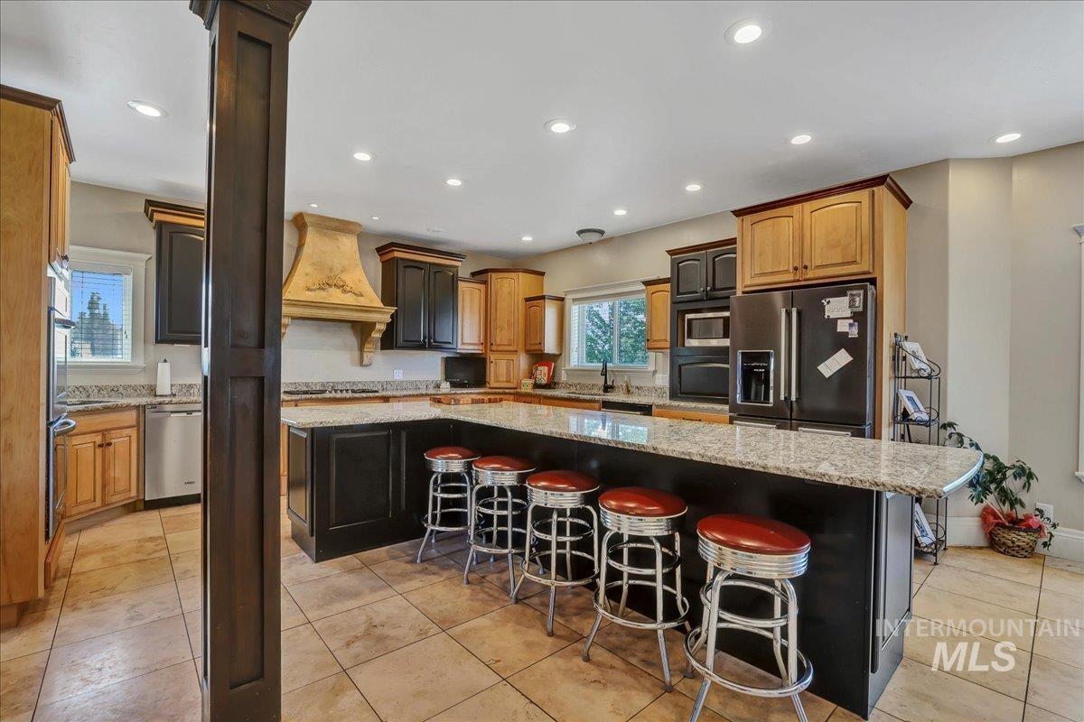20 W 218 S, Burley, Idaho 83318-0000, 8 Bedrooms, 5 Bathrooms, Residential For Sale, Price $1,100,000, 98964633