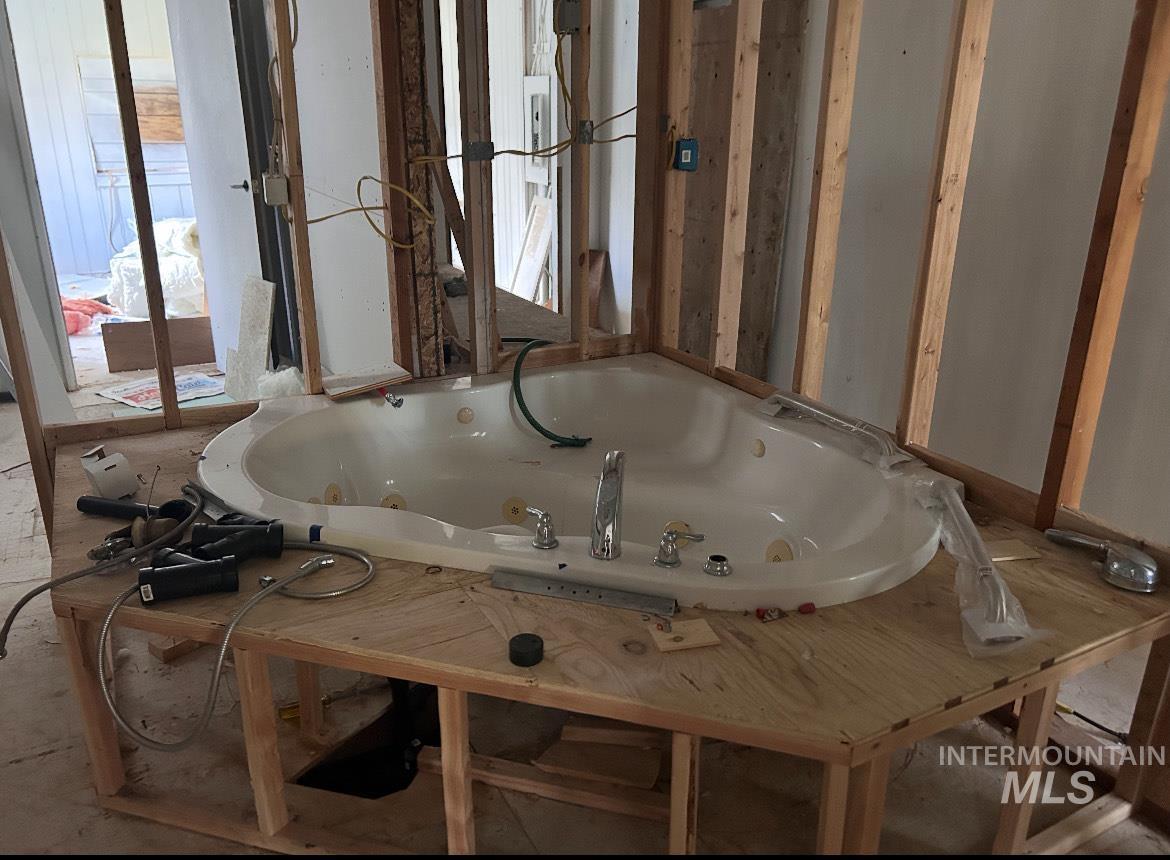 Bathroom featuring a whirlpool tub