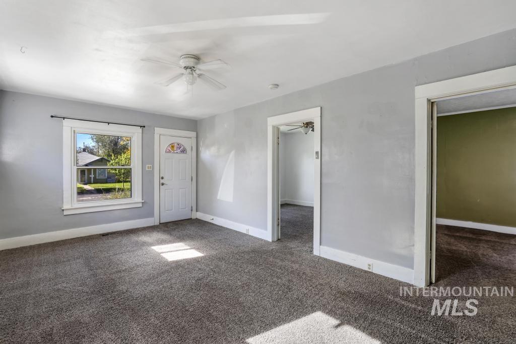336 6th Ave N, Twin Falls, Idaho 83301, 2 Bedrooms, 1 Bathroom, Residential For Sale, Price $257,000, 98964673