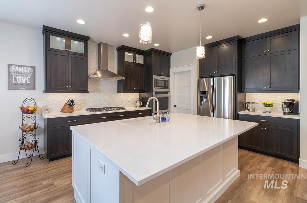 6119 N Farleigh Ave, Meridian, Idaho 83646, 5 Bedrooms, 3 Bathrooms, Residential For Sale, Price $1,139,000, 98964675