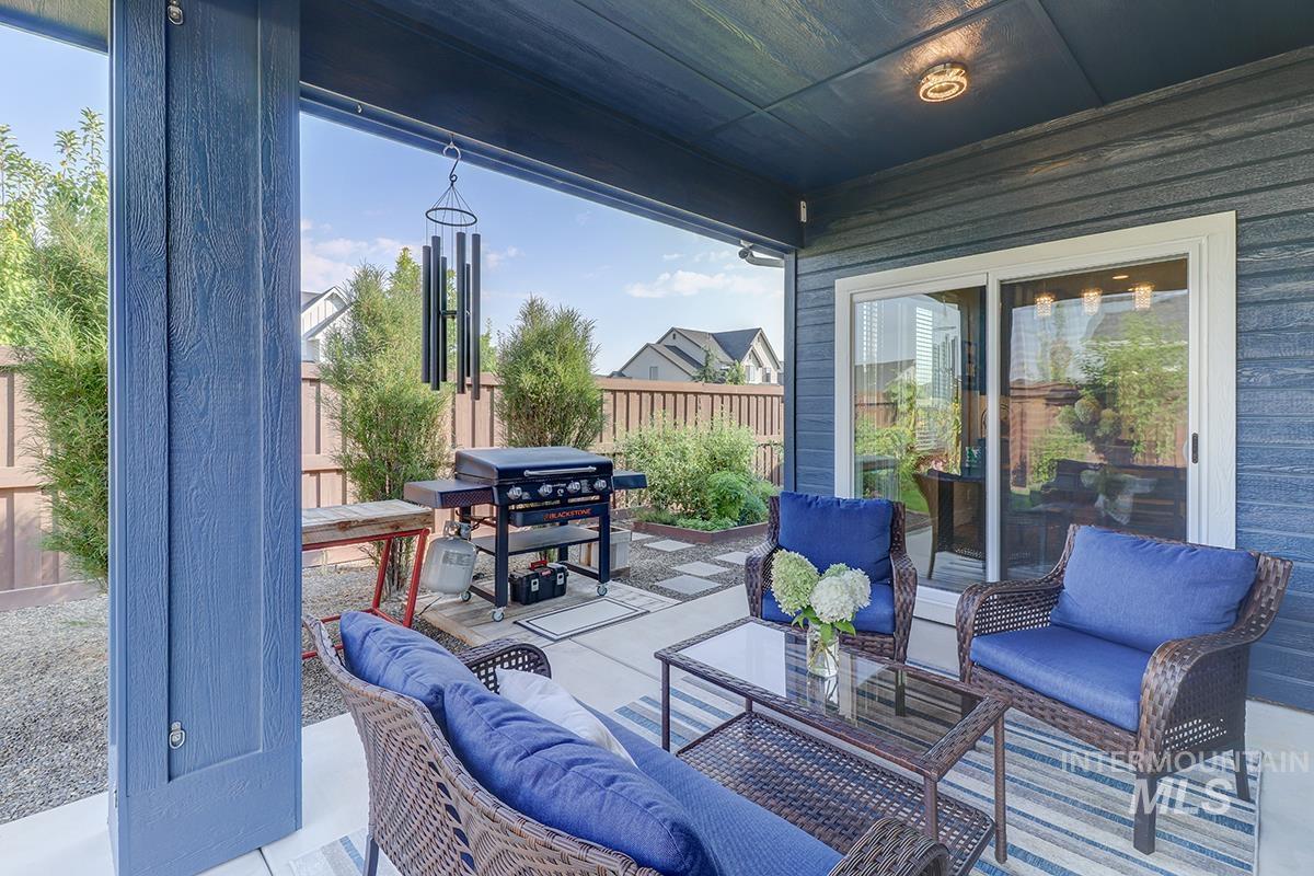 6119 N Farleigh Ave, Meridian, Idaho 83646, 5 Bedrooms, 3 Bathrooms, Residential For Sale, Price $1,139,000, 98964675