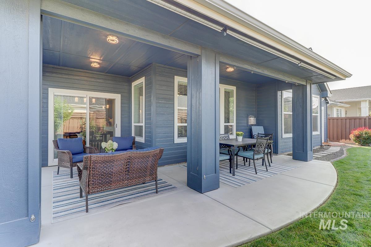 6119 N Farleigh Ave, Meridian, Idaho 83646, 5 Bedrooms, 3 Bathrooms, Residential For Sale, Price $1,139,000, 98964675