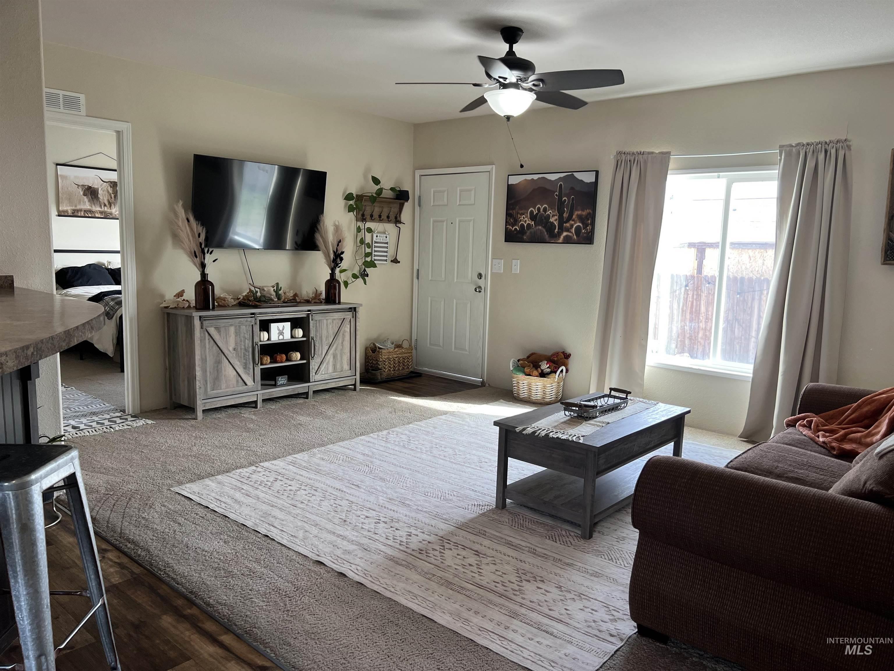 608 Roosevelt Ave., Grand View, Idaho 83624, 3 Bedrooms, 2 Bathrooms, Residential For Sale, Price $215,000, 98964718