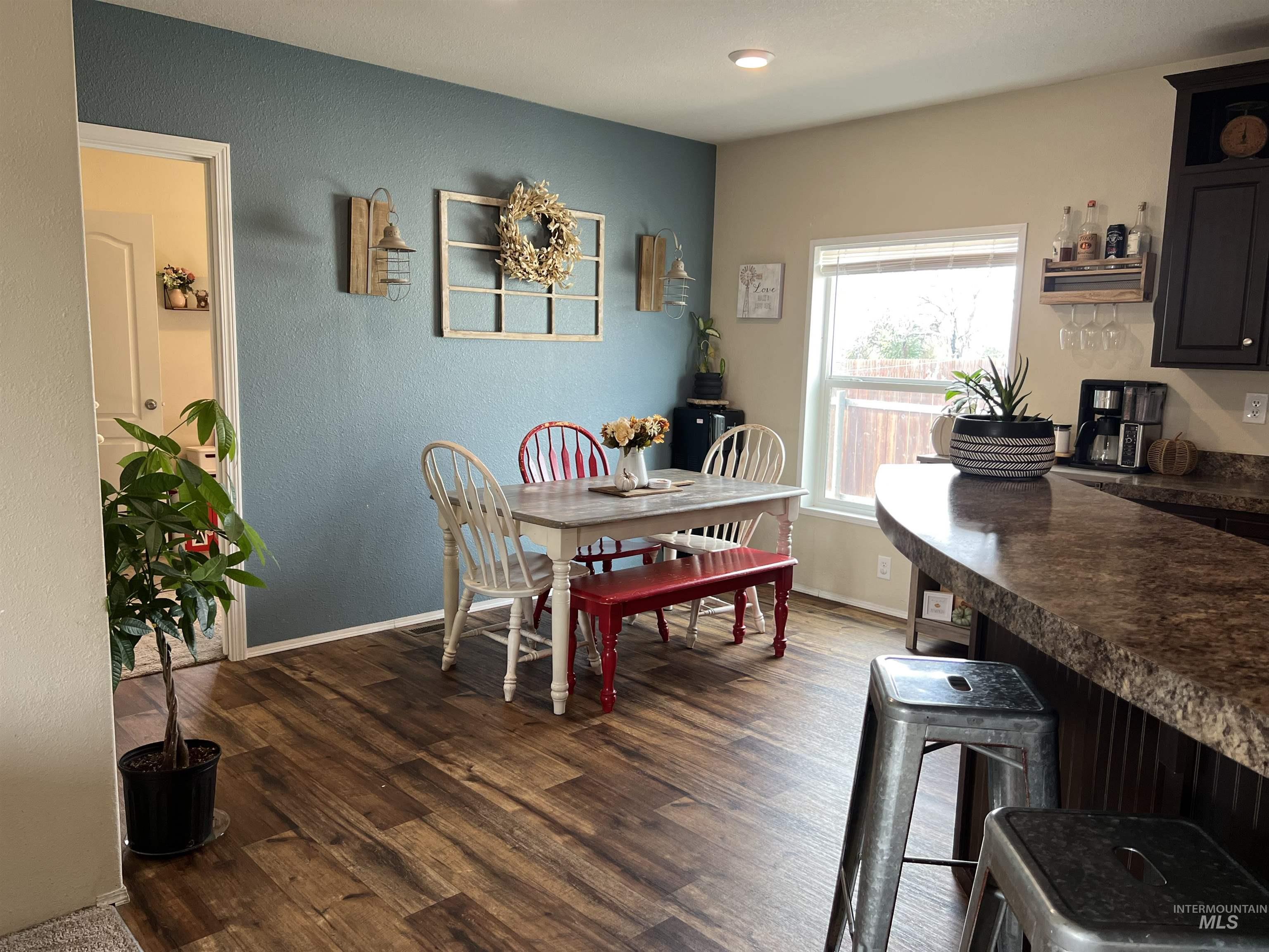 608 Roosevelt Ave., Grand View, Idaho 83624, 3 Bedrooms, 2 Bathrooms, Residential For Sale, Price $215,000, 98964718