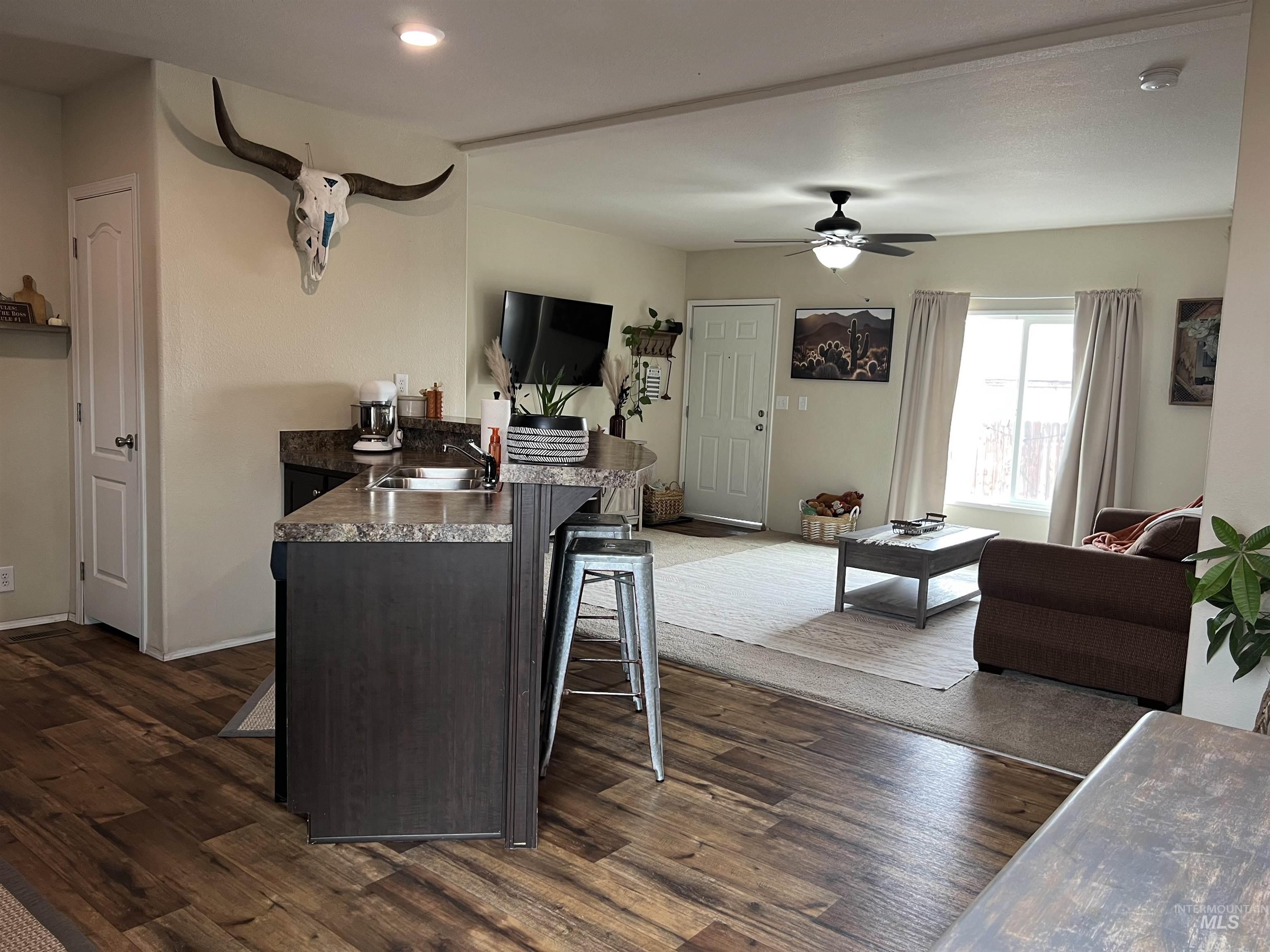 608 Roosevelt Ave., Grand View, Idaho 83624, 3 Bedrooms, 2 Bathrooms, Residential For Sale, Price $215,000, 98964718