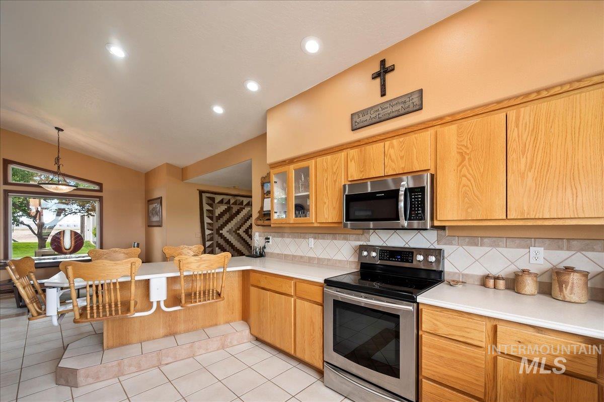 17369 Beet Rd, Caldwell, Idaho 83705, 3 Bedrooms, 2.5 Bathrooms, Residential For Sale, Price $2,100,000, 98964731