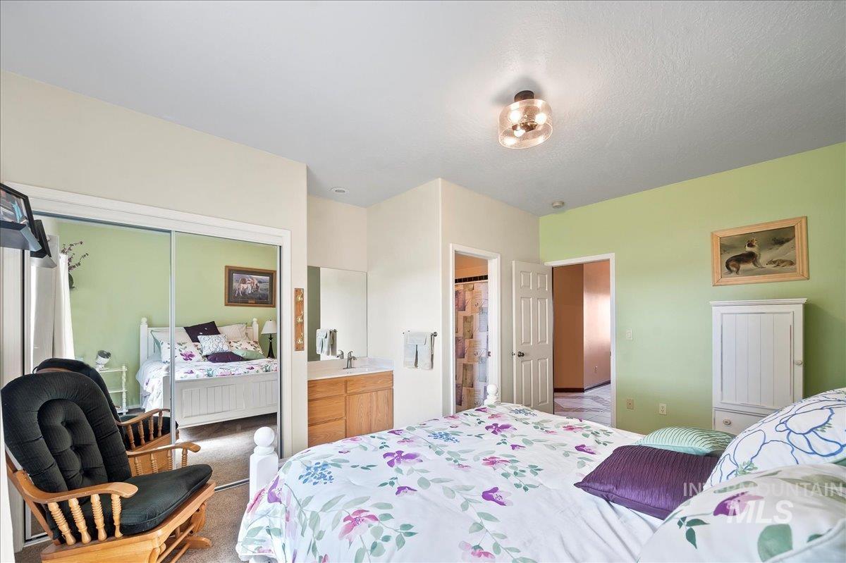 17369 Beet Rd, Caldwell, Idaho 83705, 3 Bedrooms, 2.5 Bathrooms, Residential For Sale, Price $2,100,000, 98964731