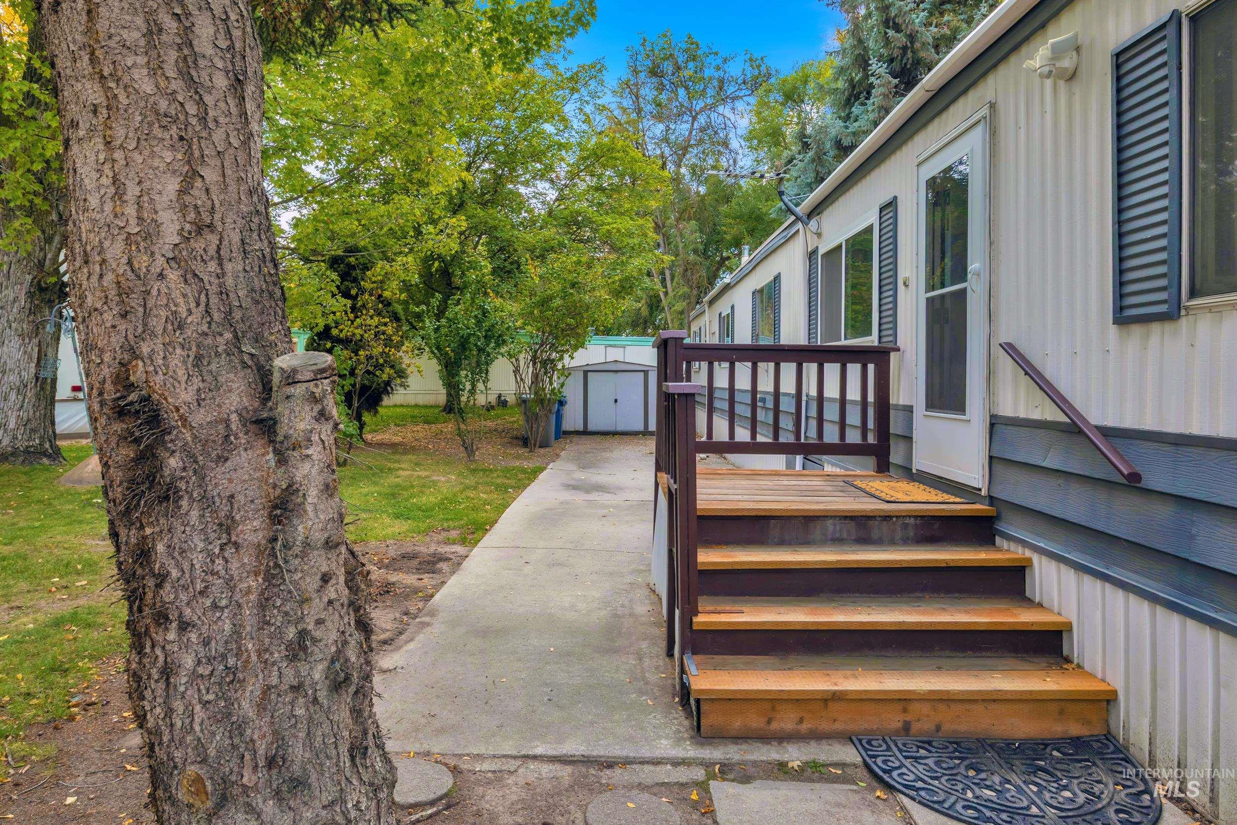 790 N Riviera Dr, Boise, Idaho 83703, 3 Bedrooms, 1.5 Bathrooms, Residential For Sale, Price $95,000, 98964732