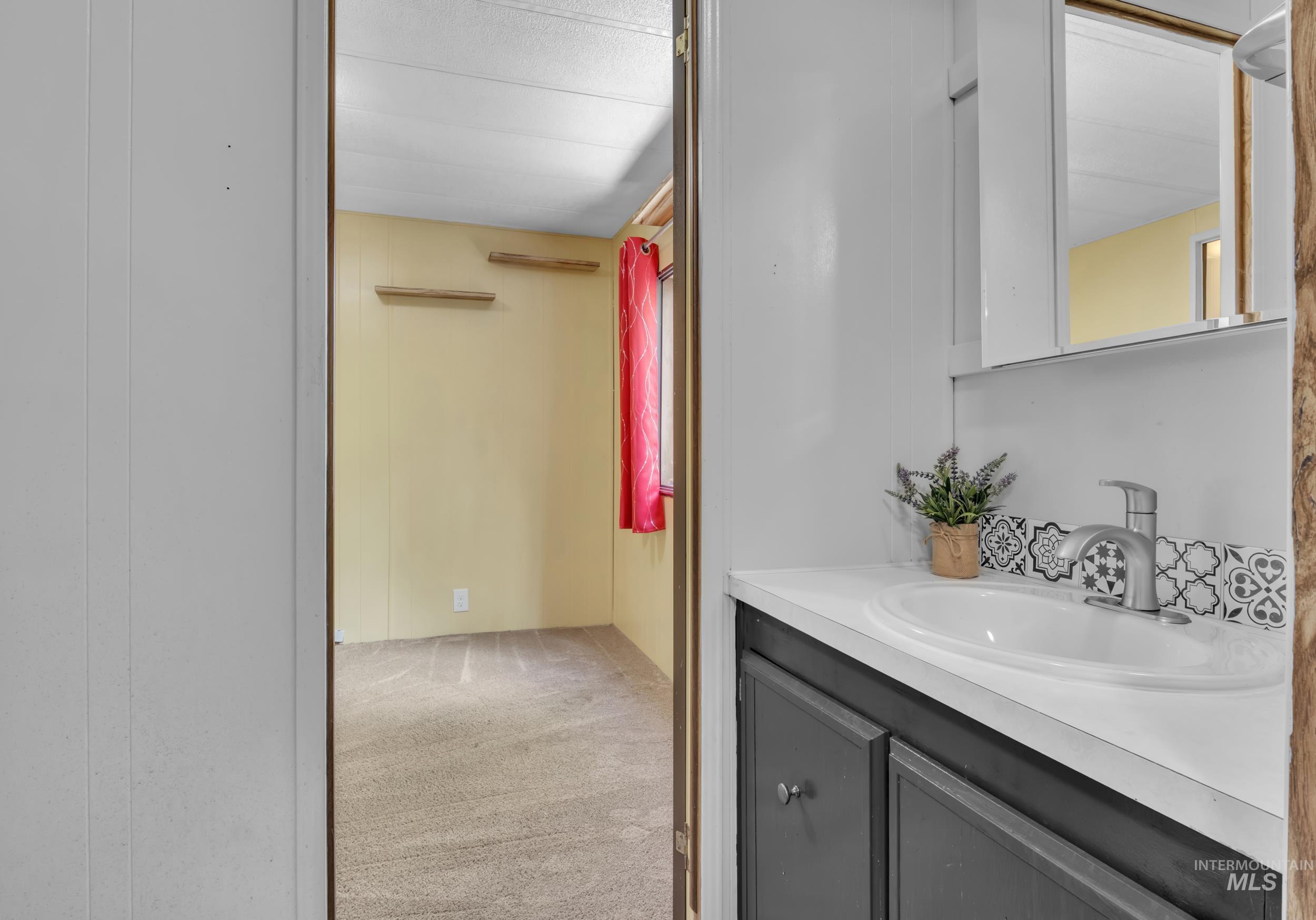 790 N Riviera Dr, Boise, Idaho 83703, 3 Bedrooms, 1.5 Bathrooms, Residential For Sale, Price $95,000, 98964732