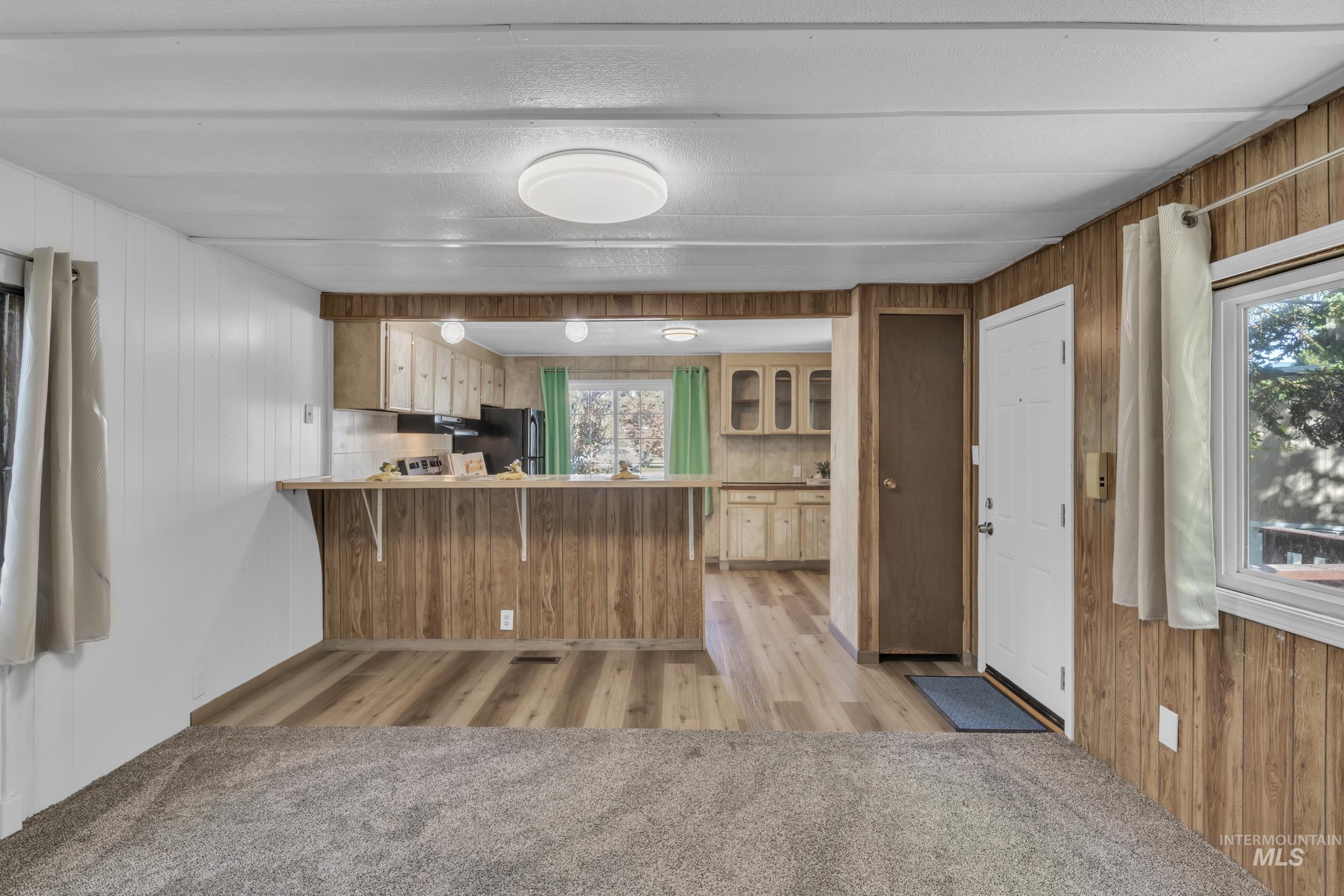 790 N Riviera Dr, Boise, Idaho 83703, 3 Bedrooms, 1.5 Bathrooms, Residential For Sale, Price $95,000, 98964732