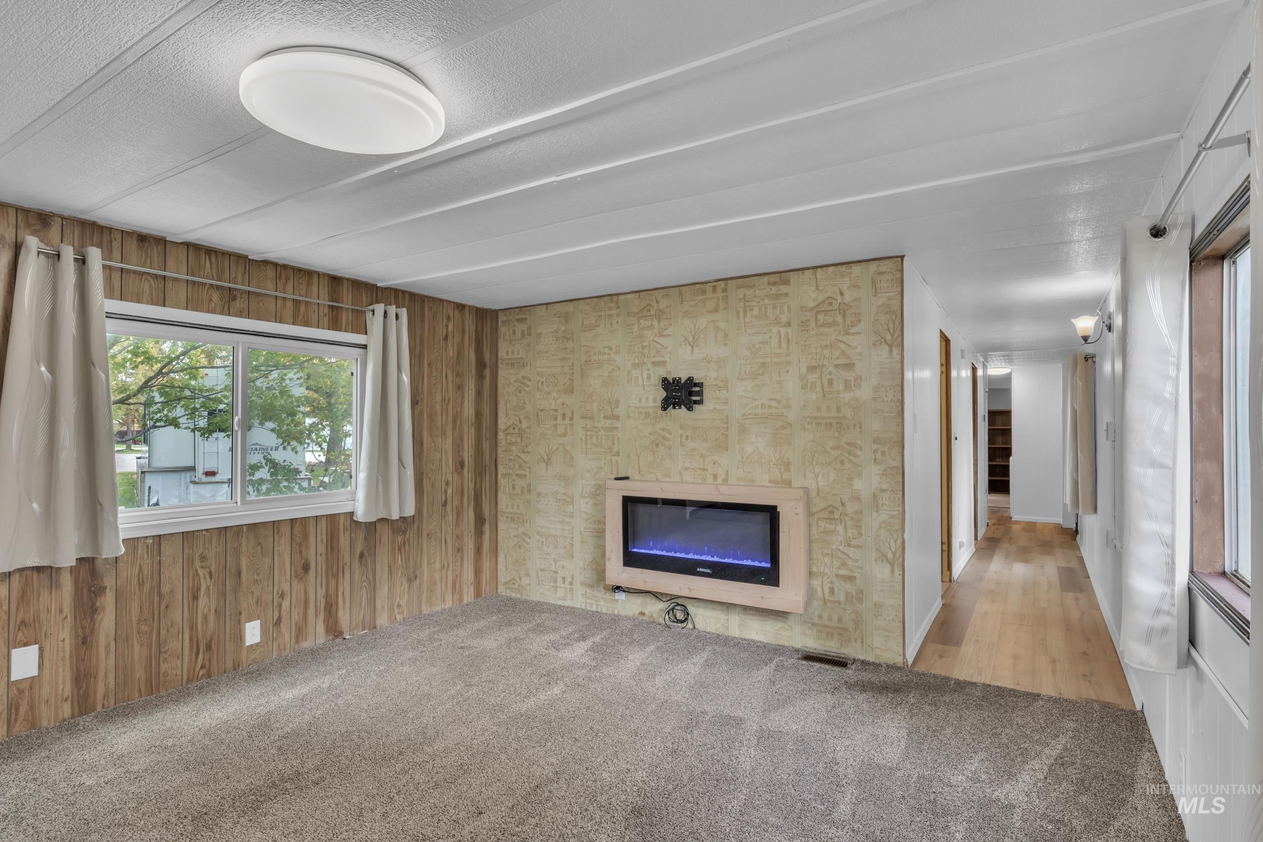 790 N Riviera Dr, Boise, Idaho 83703, 3 Bedrooms, 1.5 Bathrooms, Residential For Sale, Price $95,000, 98964732