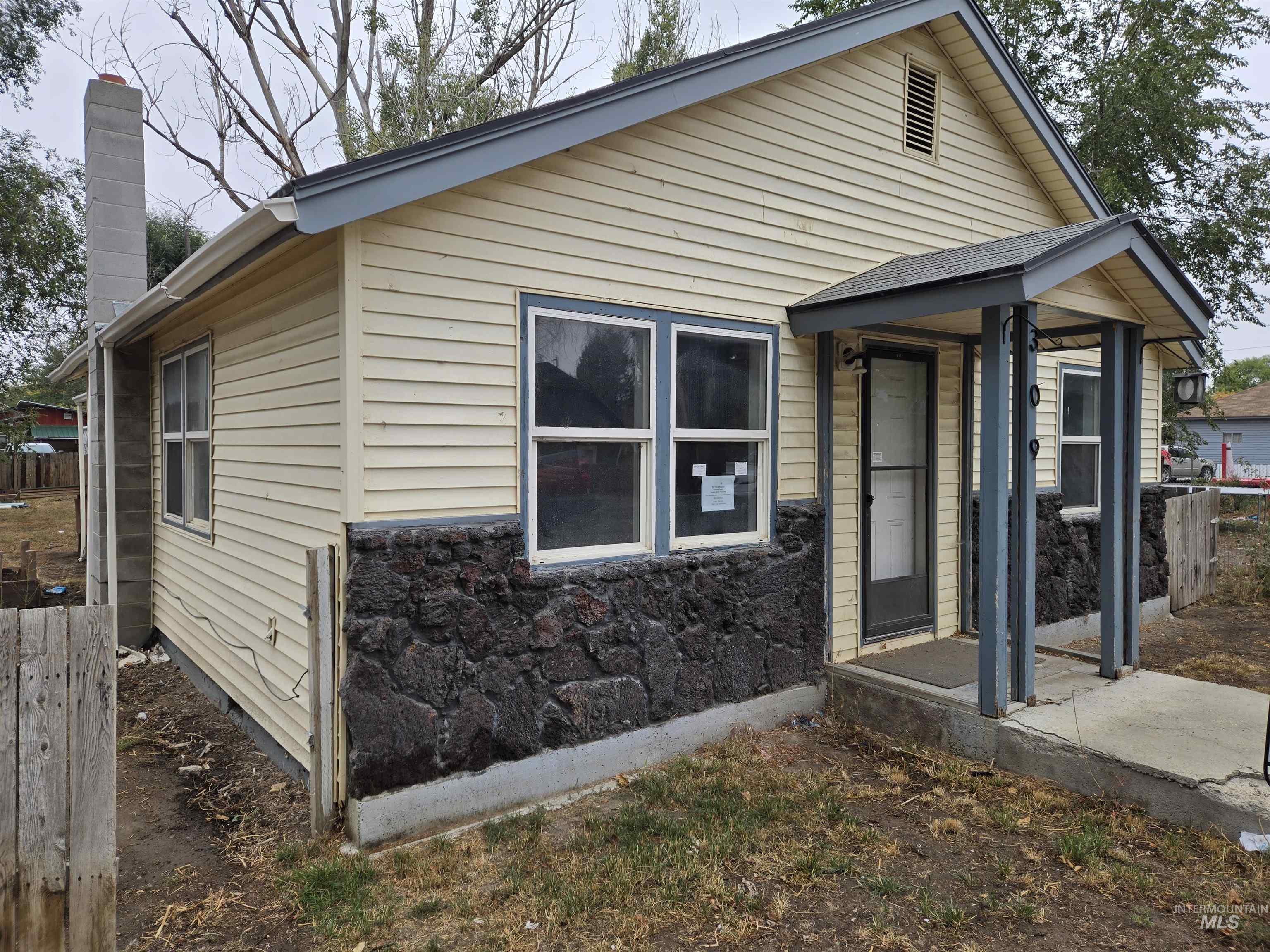 309 Nebraska, Gooding, Idaho 83330, 2 Bedrooms, 1 Bathroom, Residential For Sale, Price $135,000, 98964744