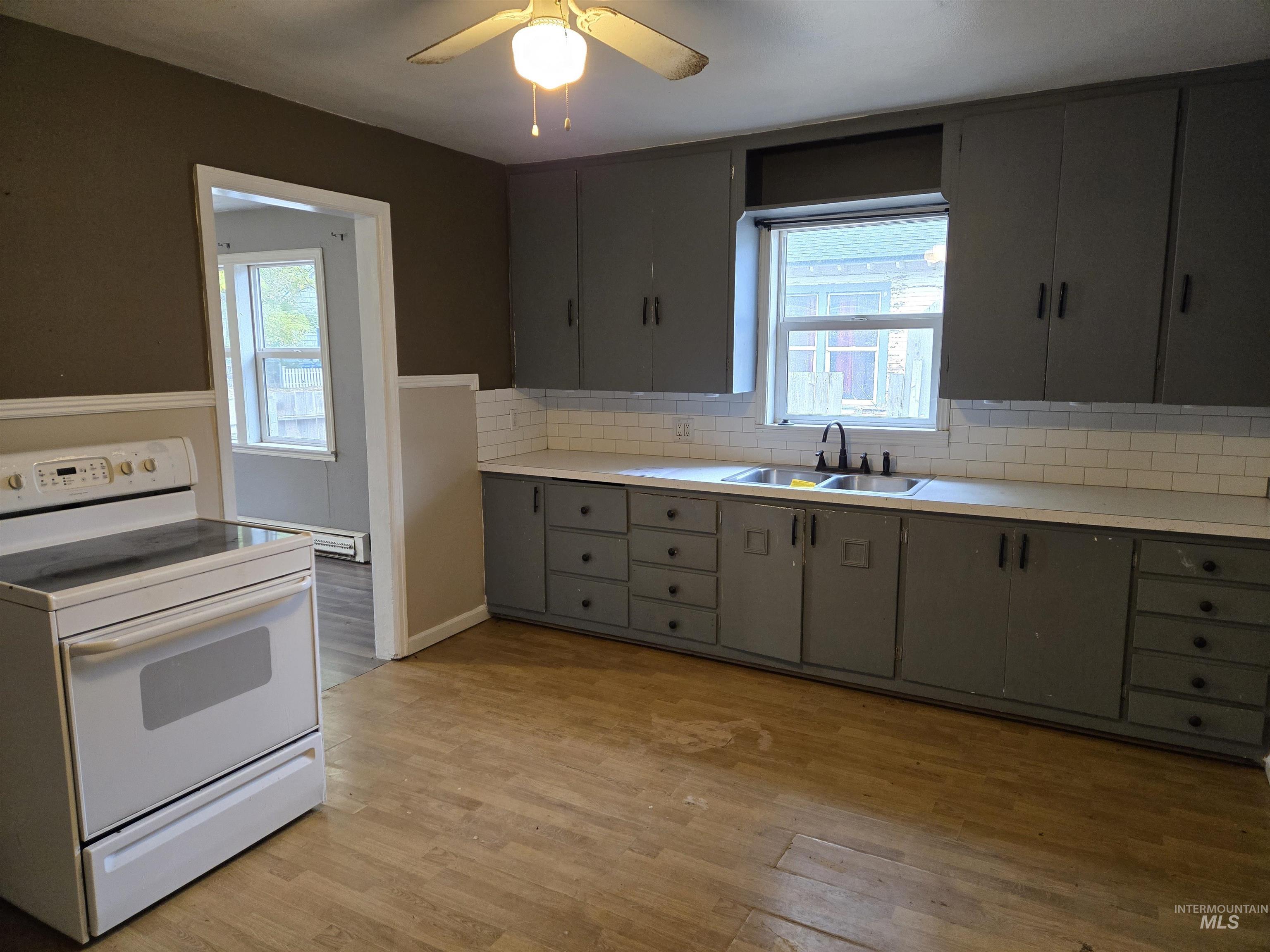 309 Nebraska, Gooding, Idaho 83330, 2 Bedrooms, 1 Bathroom, Residential For Sale, Price $135,000, 98964744
