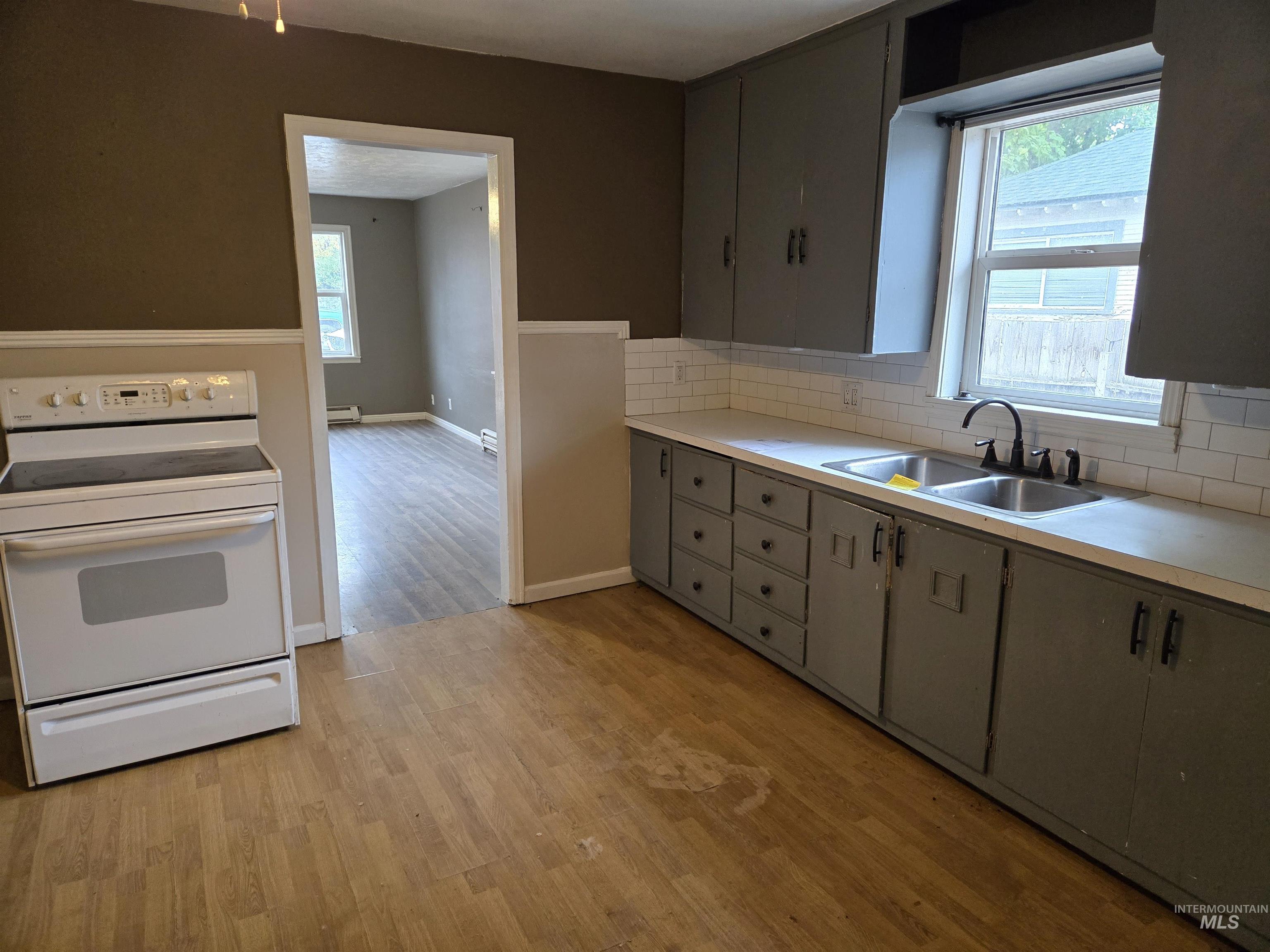 309 Nebraska, Gooding, Idaho 83330, 2 Bedrooms, 1 Bathroom, Residential For Sale, Price $135,000, 98964744