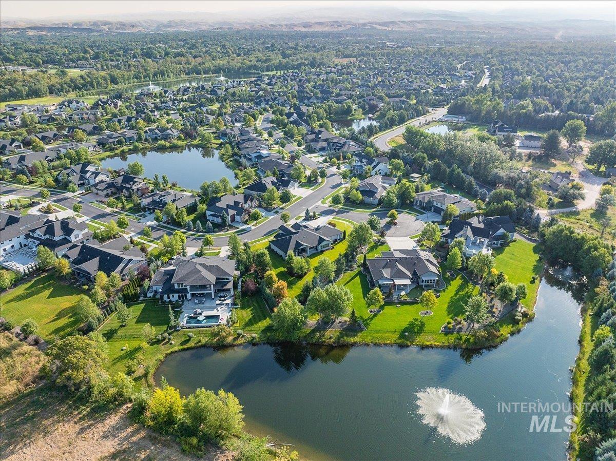 1055 S Brentbrook Lane, Eagle, Idaho 83616, 3 Bedrooms, 3.5 Bathrooms, Residential For Sale, Price $1,859,000, 98964753
